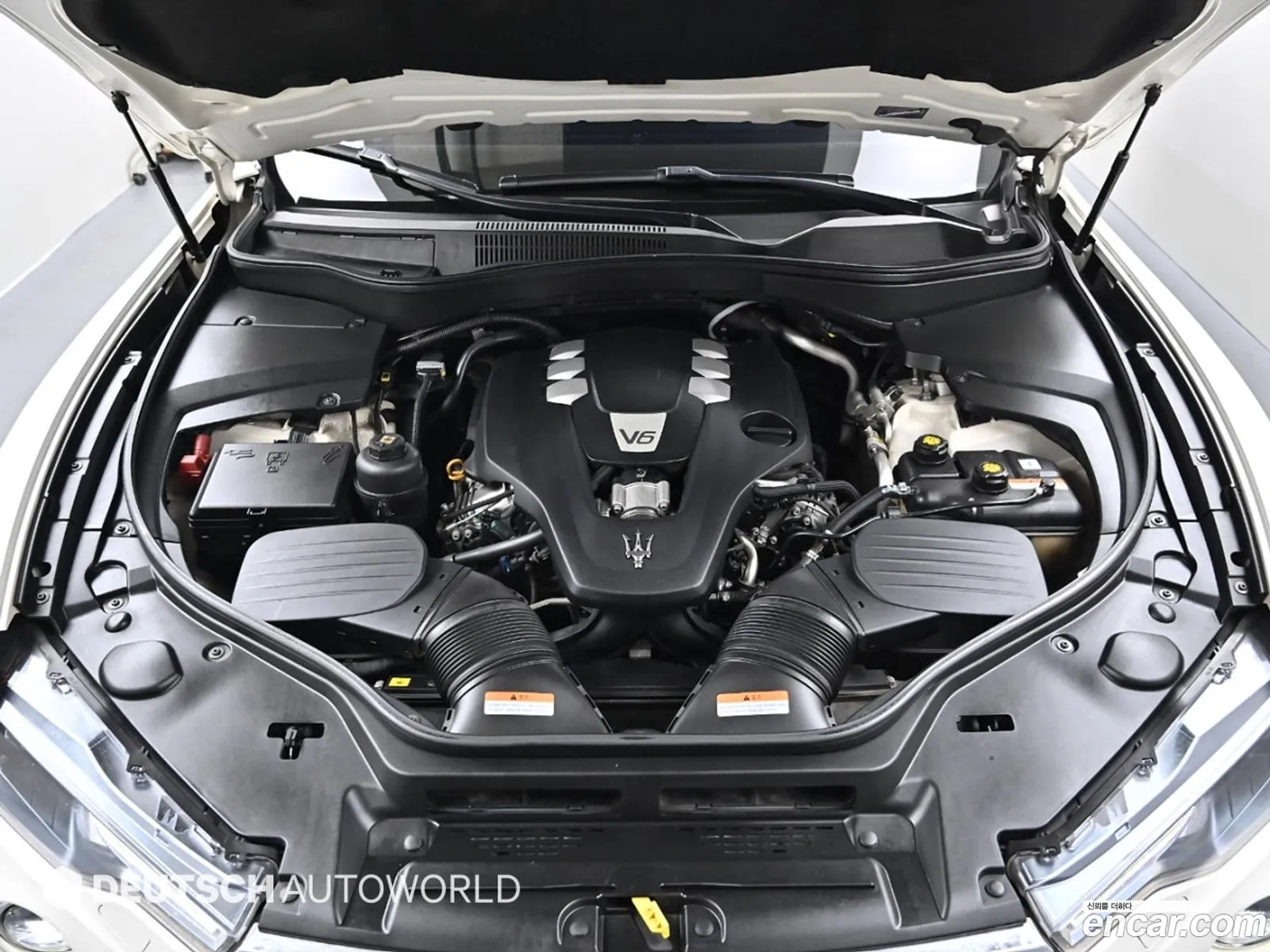Maserati Levante I 30 Awd Luxury 2017 - фотография 4596944