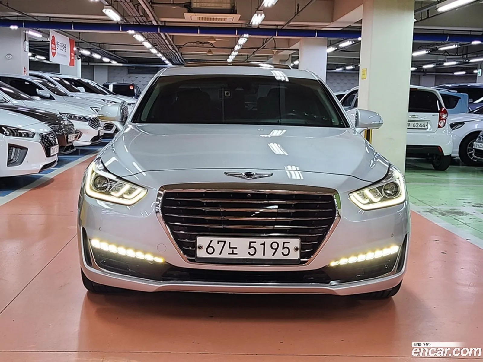 Genesis G90 I 38 Gdi Awd 2018 - фотография 1391699