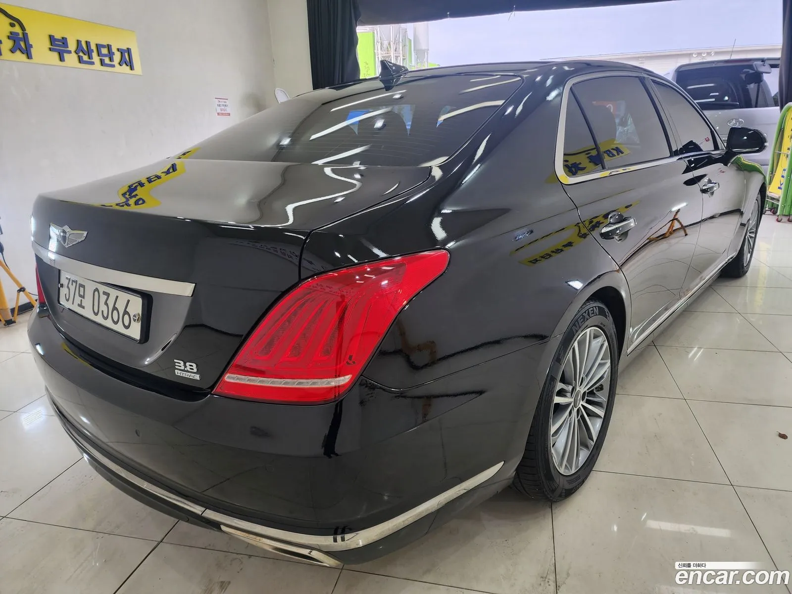 Genesis G90 I 38 Gdi Awd 2016 - фотография 1391713