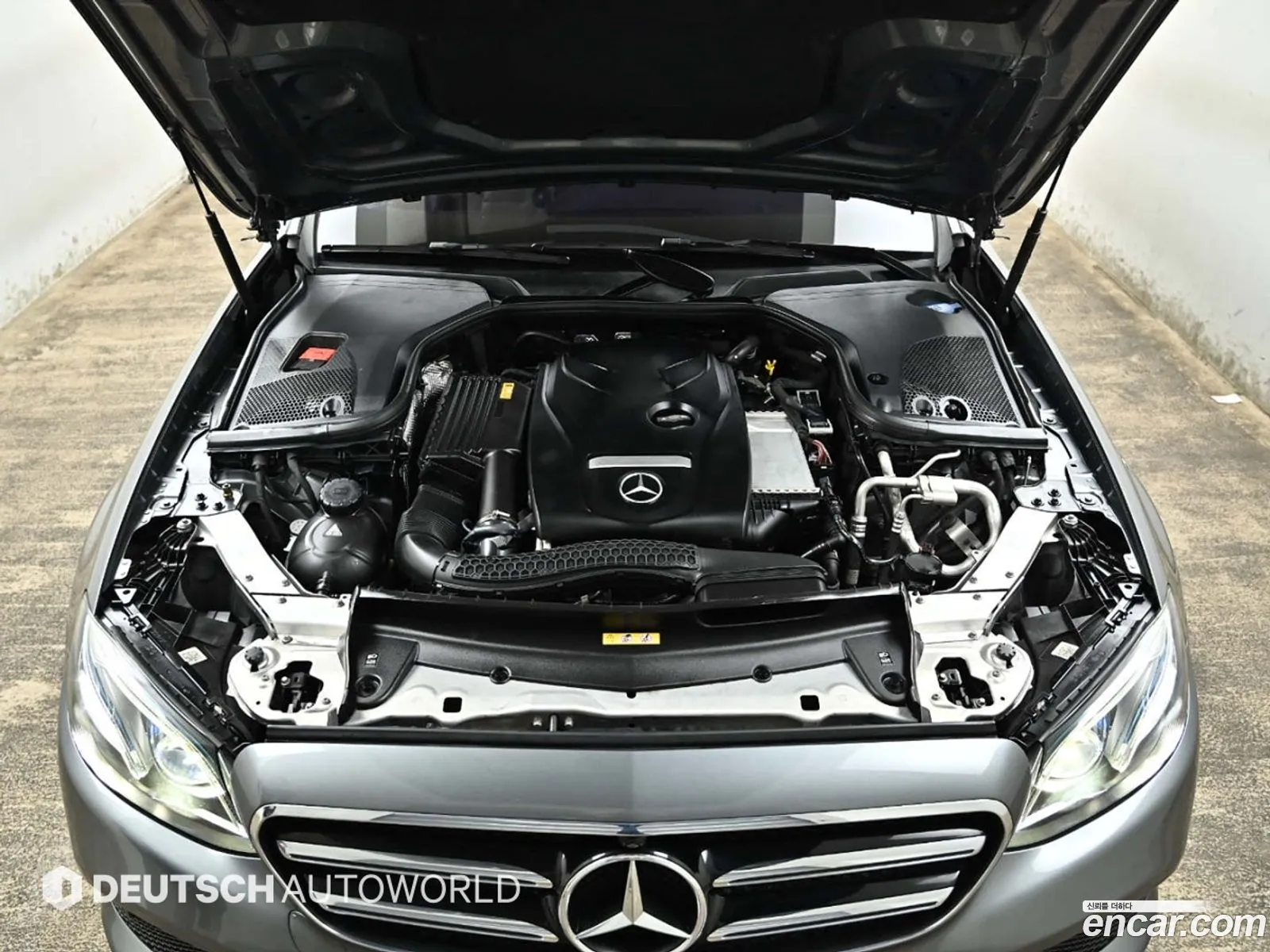 Mercedes-Benz E-Klasse E300 Avantgarde 2017 - фотография 16174730