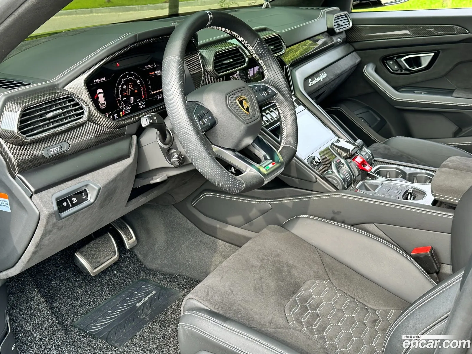 Lamborghini Urus I 40 V8 2022 - фотография 3749474