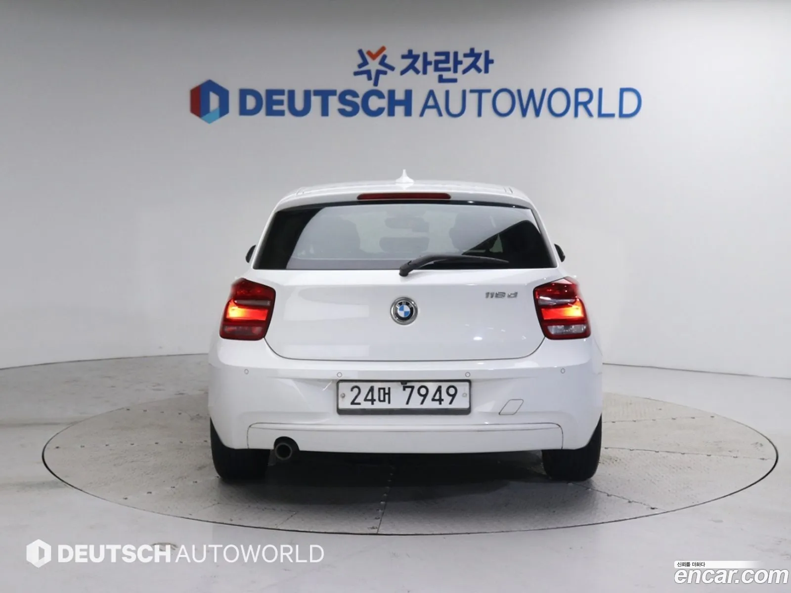 BMW 1Er 118D Urban 5 Door 2013 - фотография 19615948