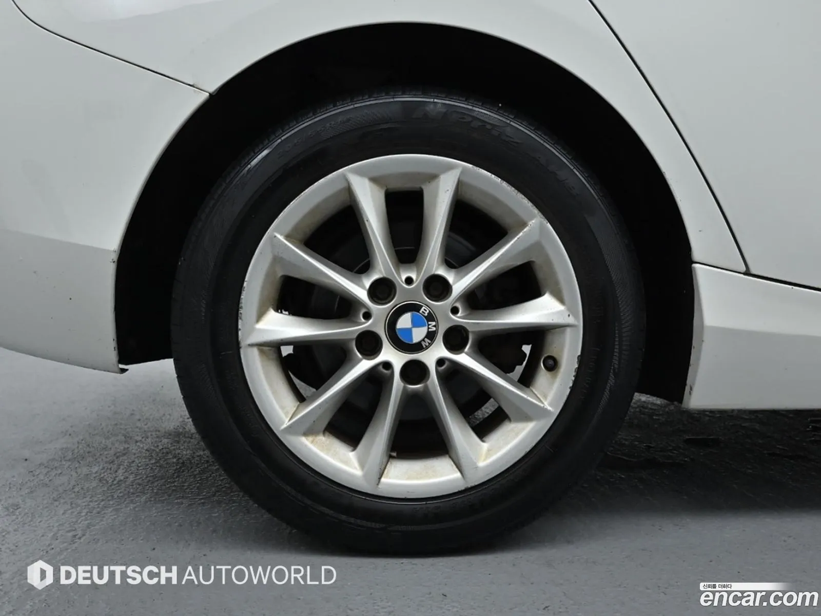 BMW 1Er 118D Urban 5 Door 2013 - фотография 19615949