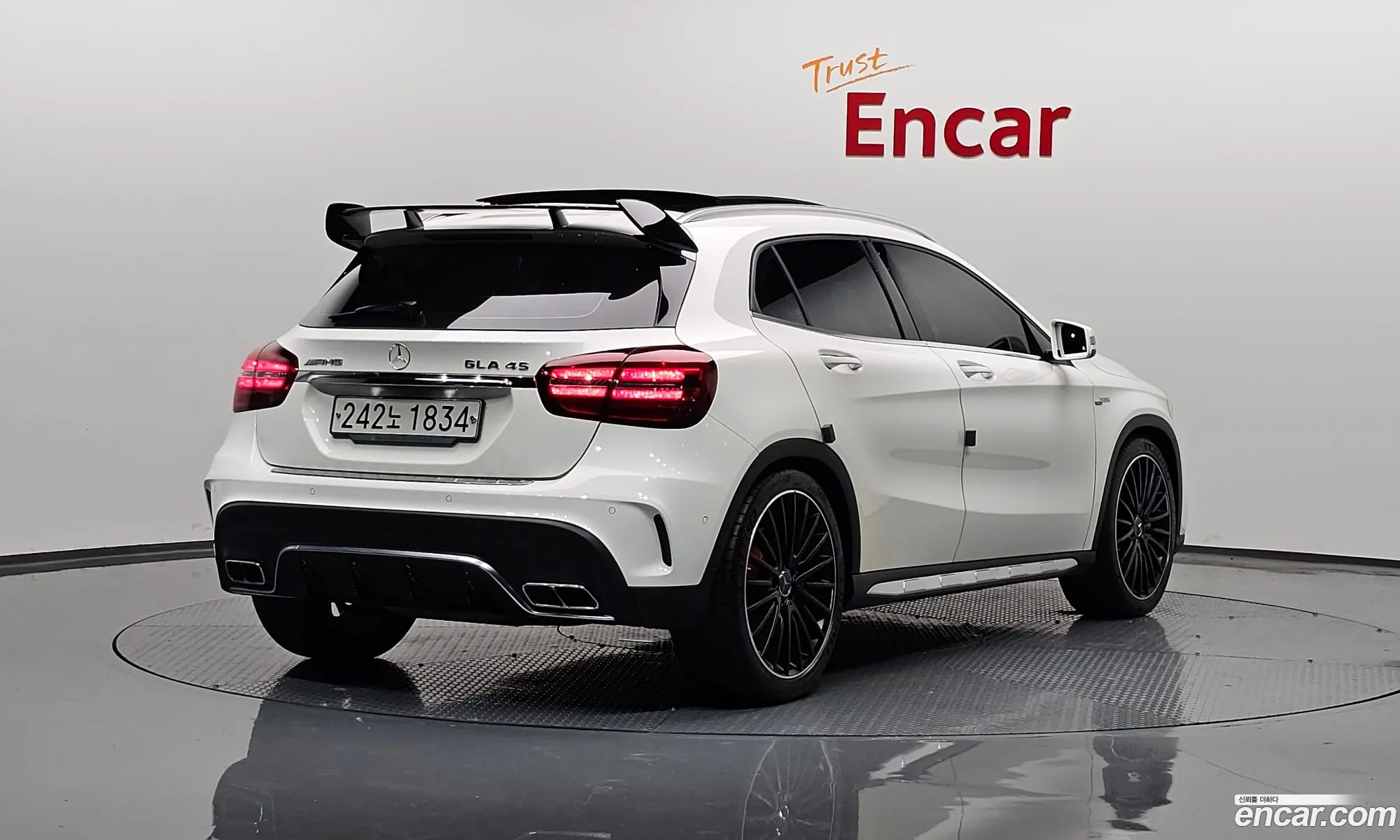 Mercedes-Benz Gla-Klasse I X156 Gla45 Amg 4Matic 2019 - фотография 16357319