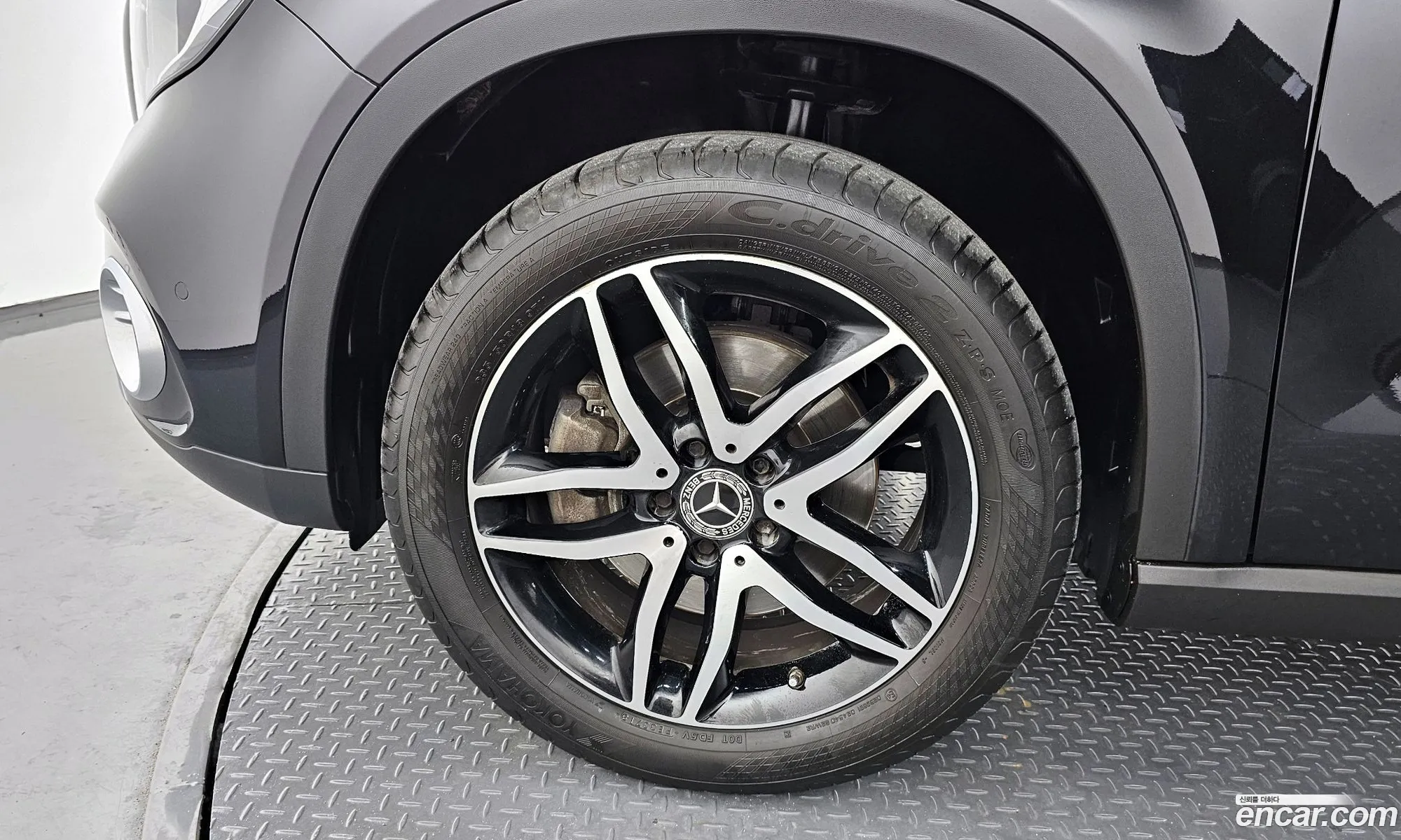 Mercedes-Benz Gla-Klasse I X156 Gla220 Premium 2019 - фотография 16237834