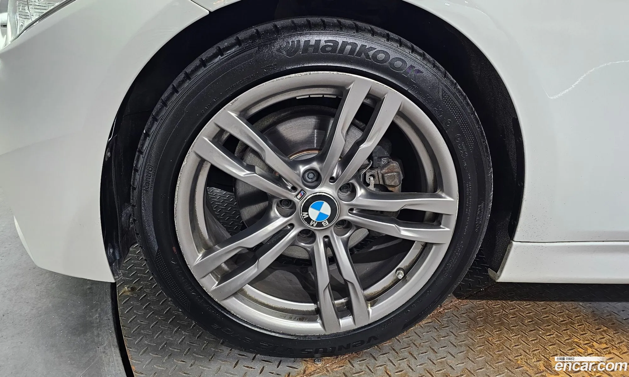 BMW 3Er Vi F3X 320I M Sports 2016 - фотография 19490277