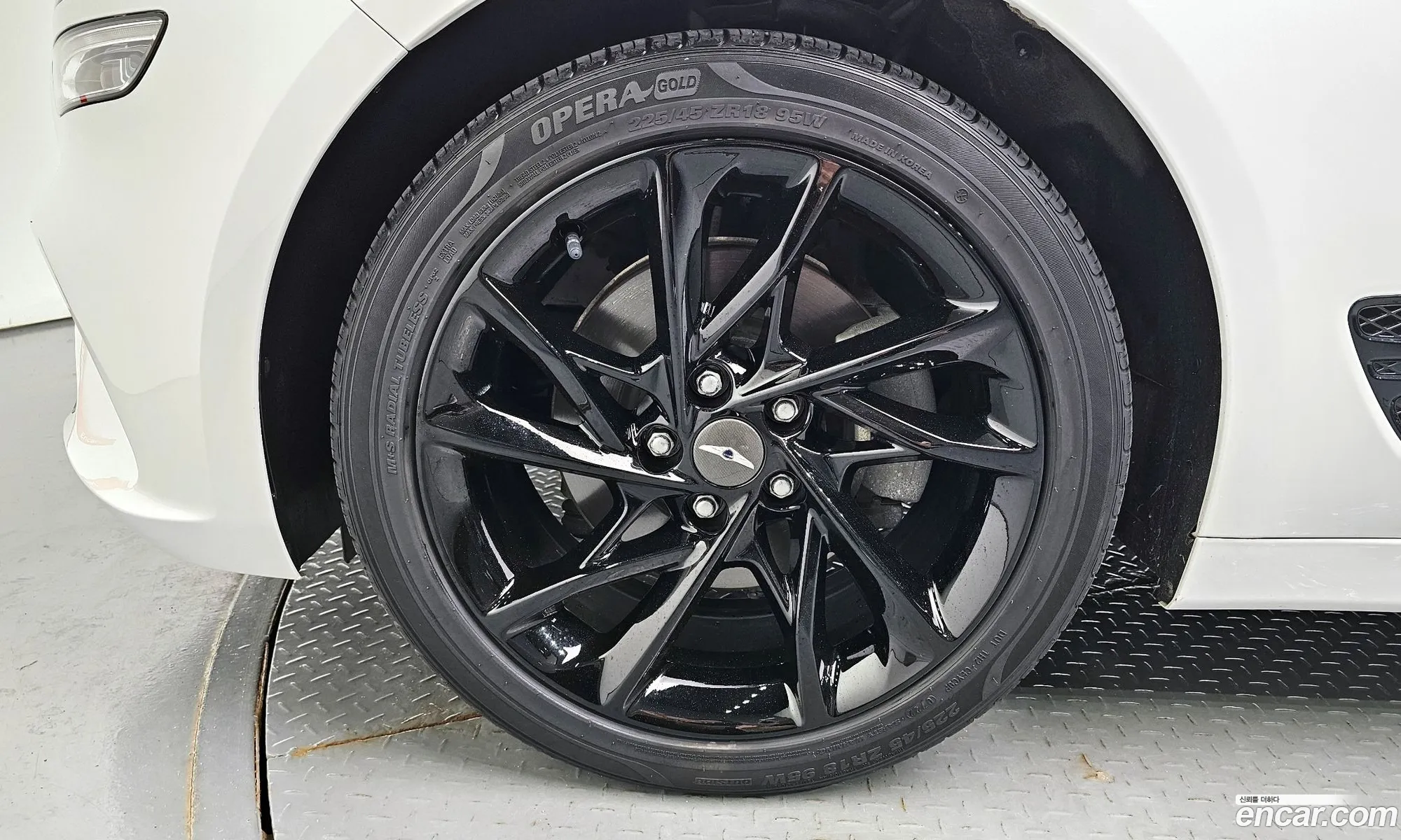 Genesis G70 I Gasoline 20T 4Wd 2021 - фотография 662908