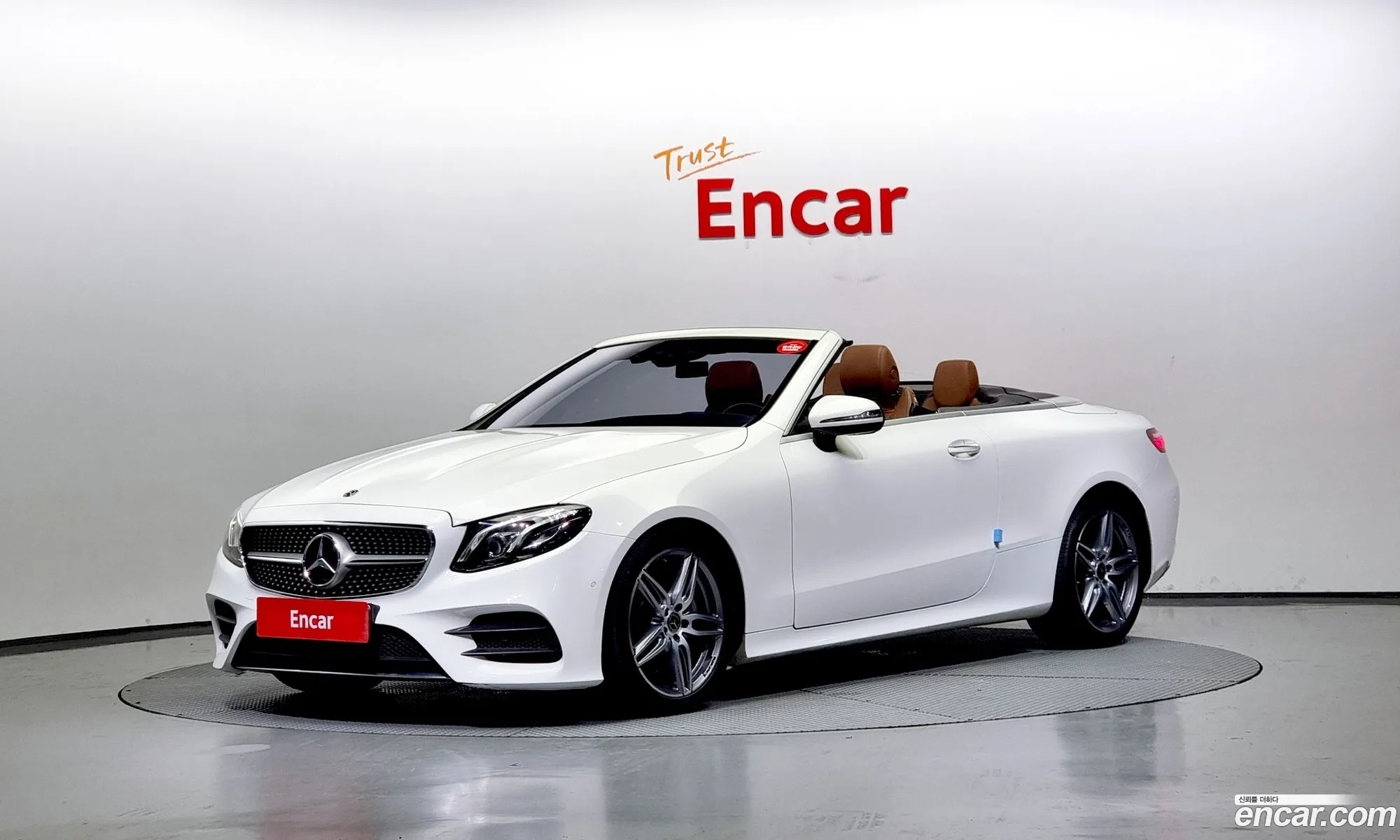 Mercedes E-Class W213 E220D Cabriolet - фотография 16373543