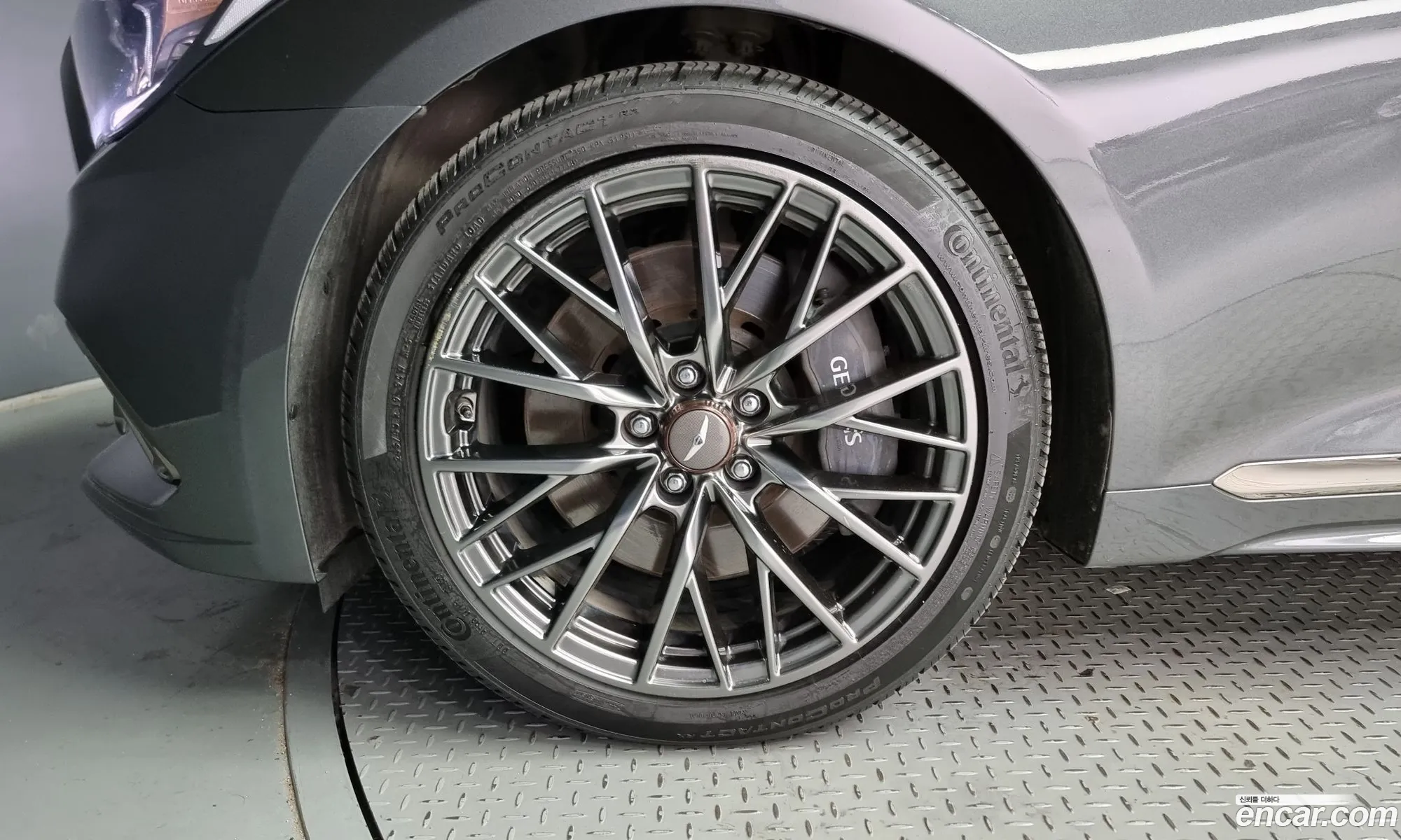 Genesis G80 I 33 T-Gdi Awd 2017 - фотография 1112405