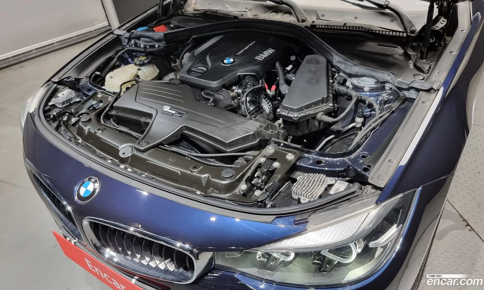 BMW 6Er Gt 320D 2018 - фотография 19607365