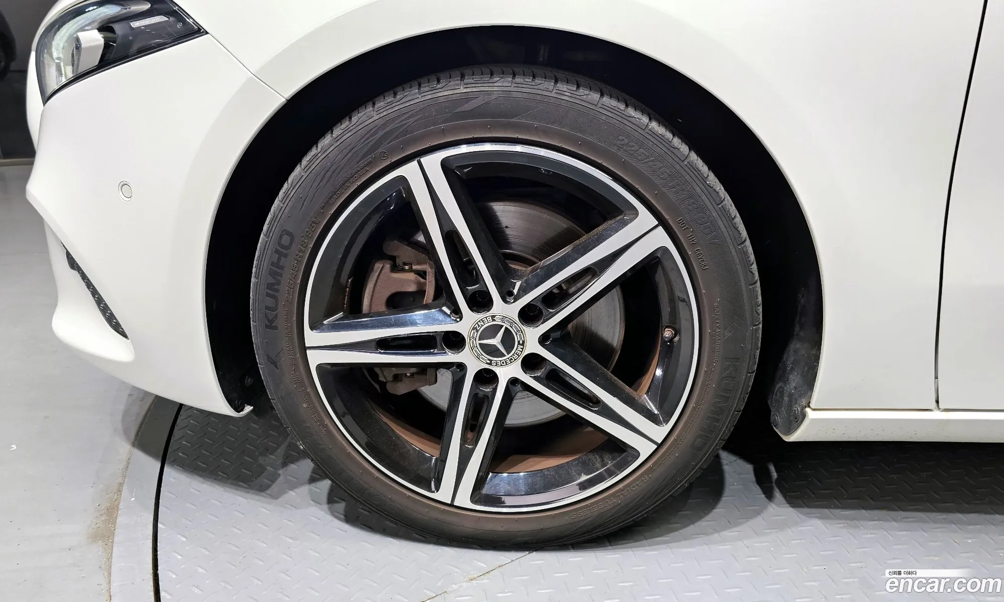 Mercedes-Benz A-Klasse Iv W177 A250 4Matic Sedan 2020 - фотография 16366737