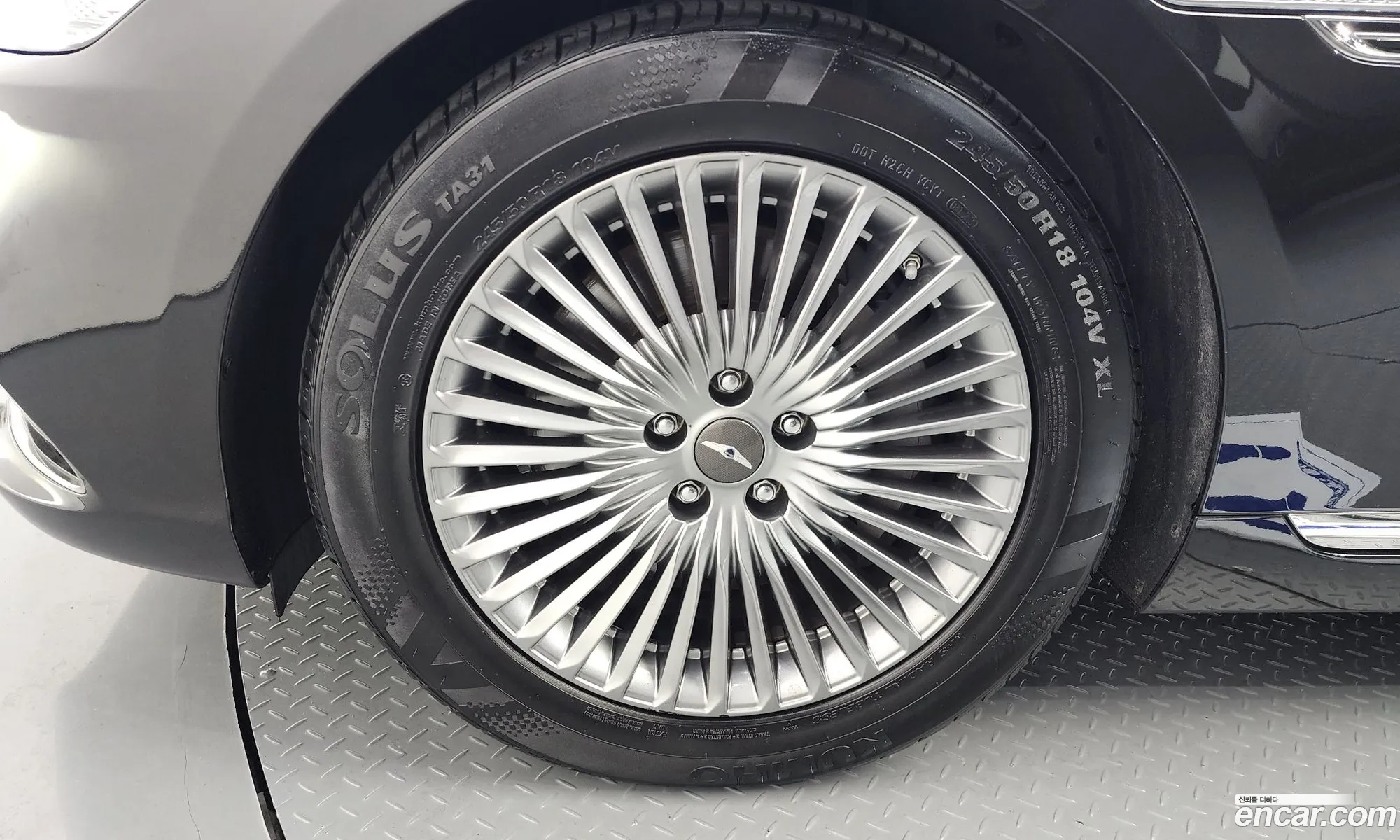 Genesis G90 I 38 Awd 2019 - фотография 997507