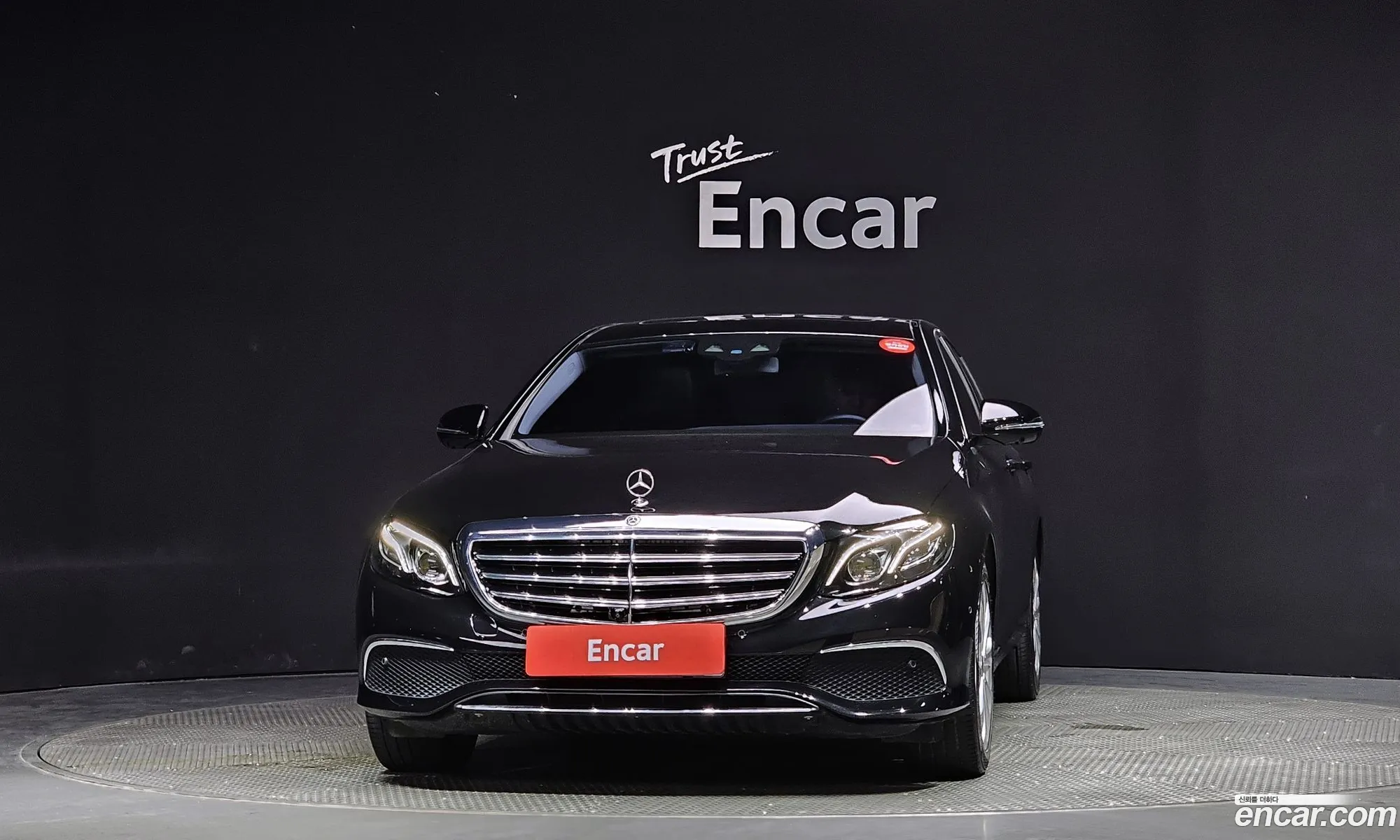 Mercedes-Benz E-Klasse V W213 S213 C238 E300 4Matic Exclusive 2018 - фотография 16357272