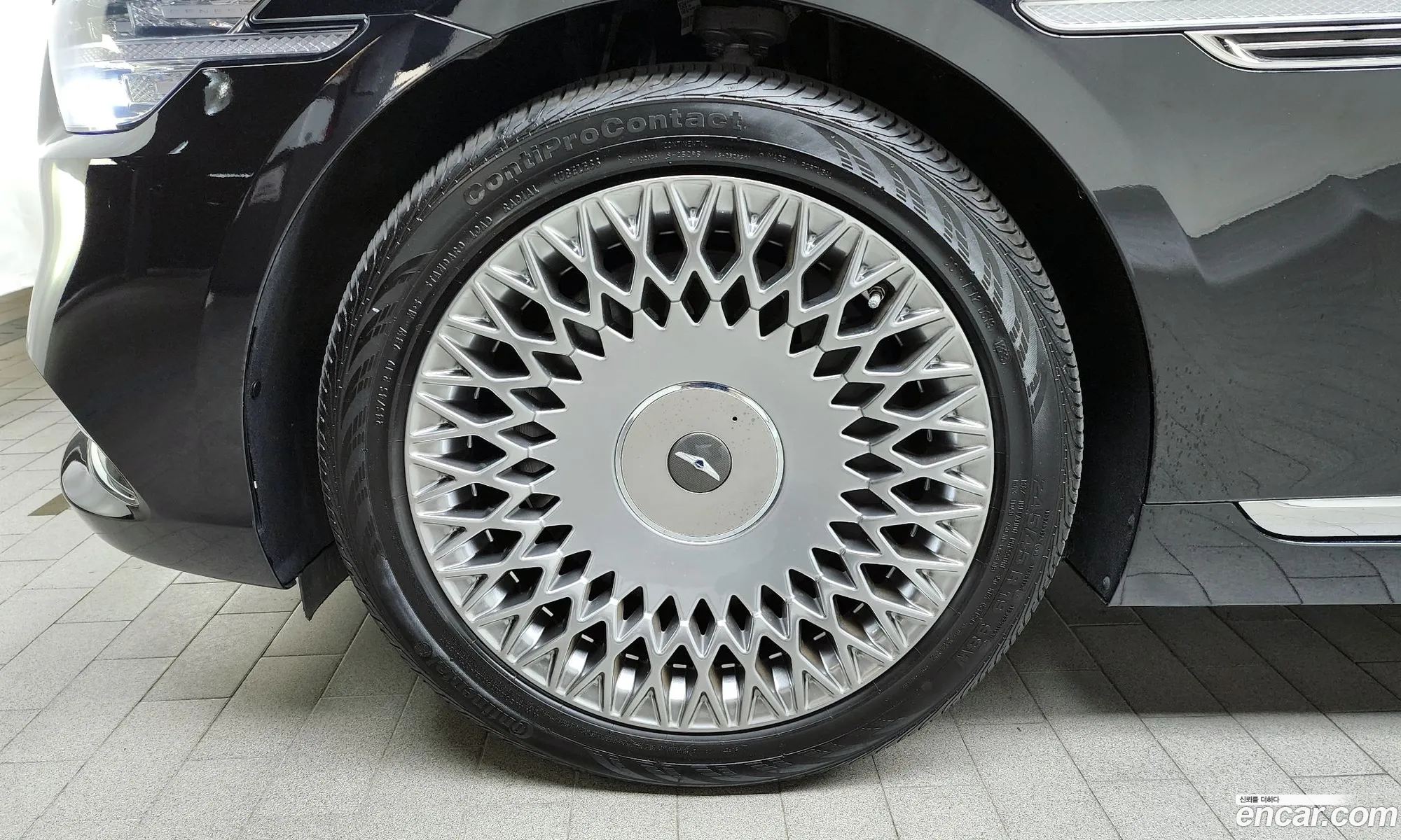 Genesis G90 I 50 Awd 2020 - фотография 662450