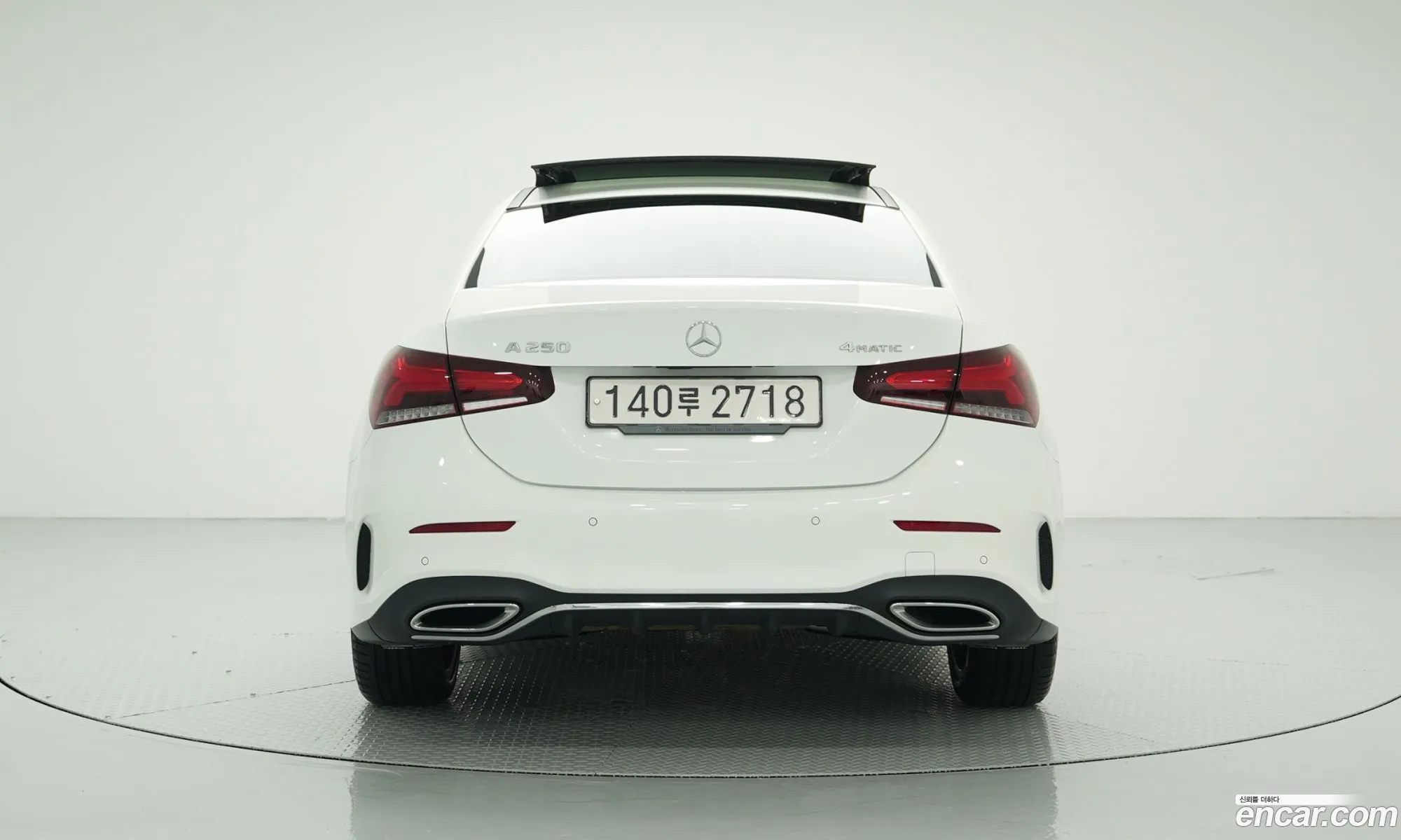 Mercedes-Benz A-Klasse A250 4Matic Sedan 2023 - фотография 16366711