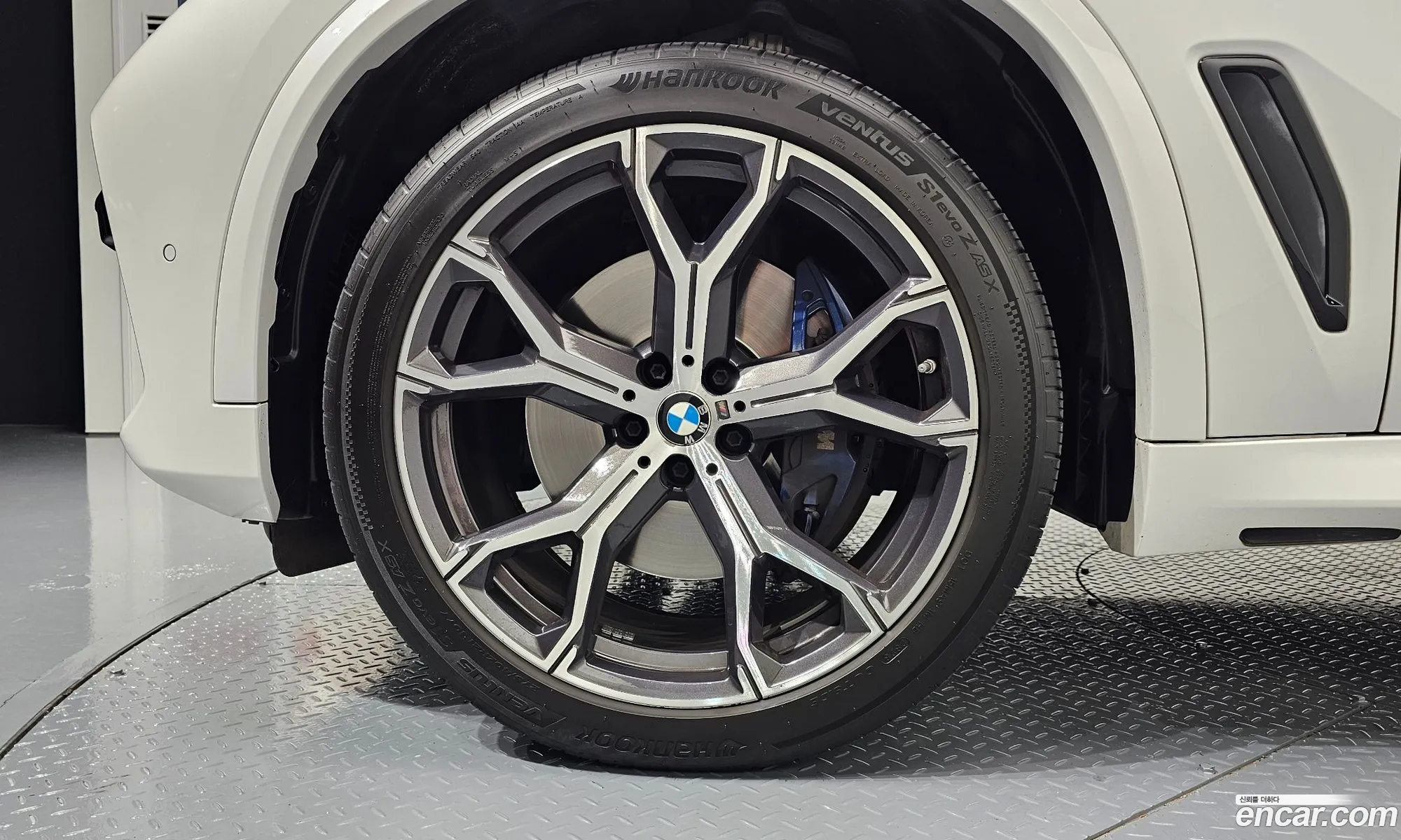 BMW X5 Iv G05 xDrive 40I M Sports 2022 - фотография 19621872