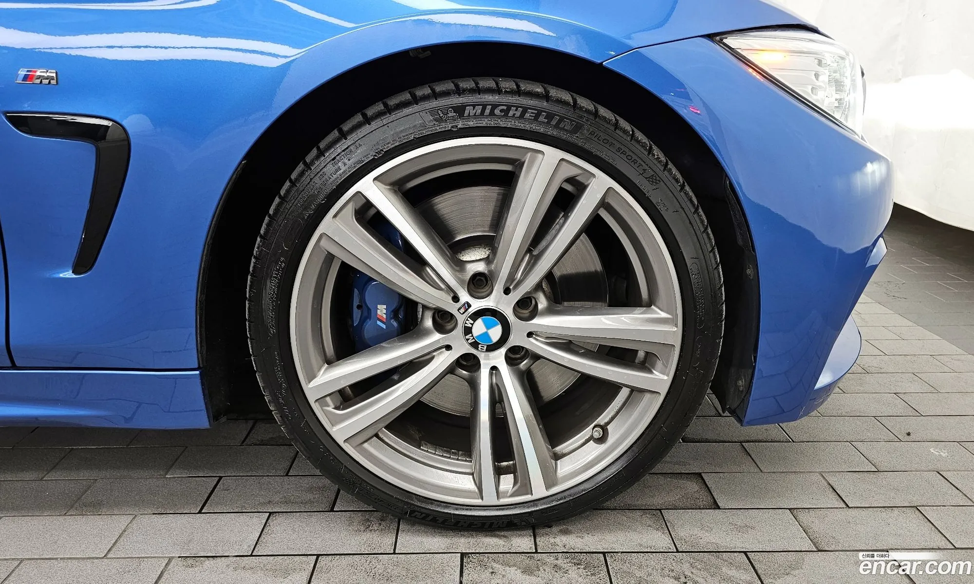 BMW 4Er 428I M Sports Convertible 2015 - фотография 19420961