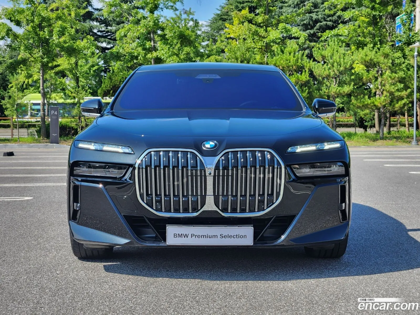 BMW 7Er 740I xDrive M Sport 2024 - фотография 19607326