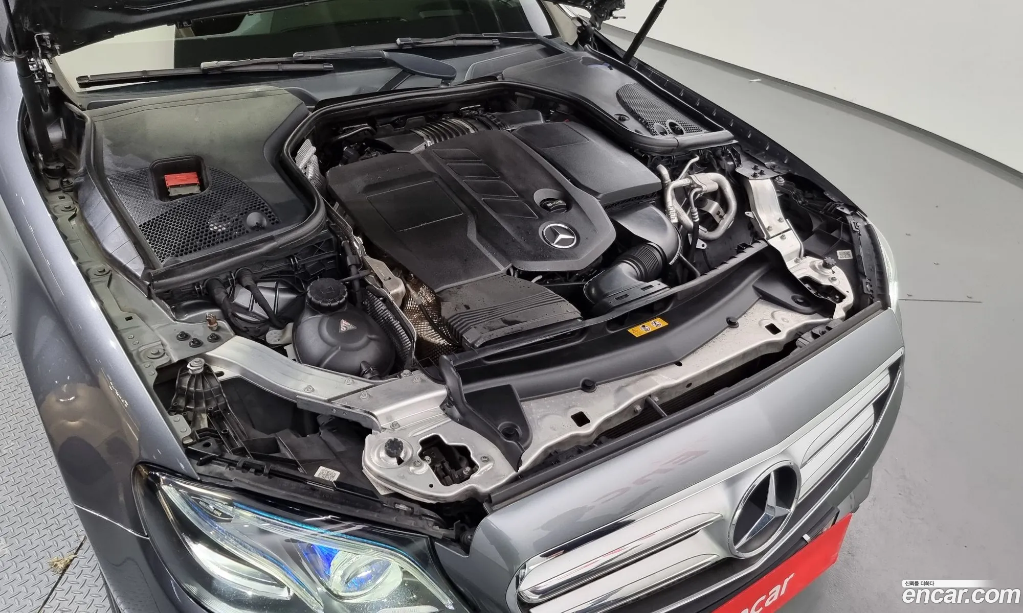Mercedes-Benz E-Klasse E220D Avant Garde 2017 - фотография 16307858