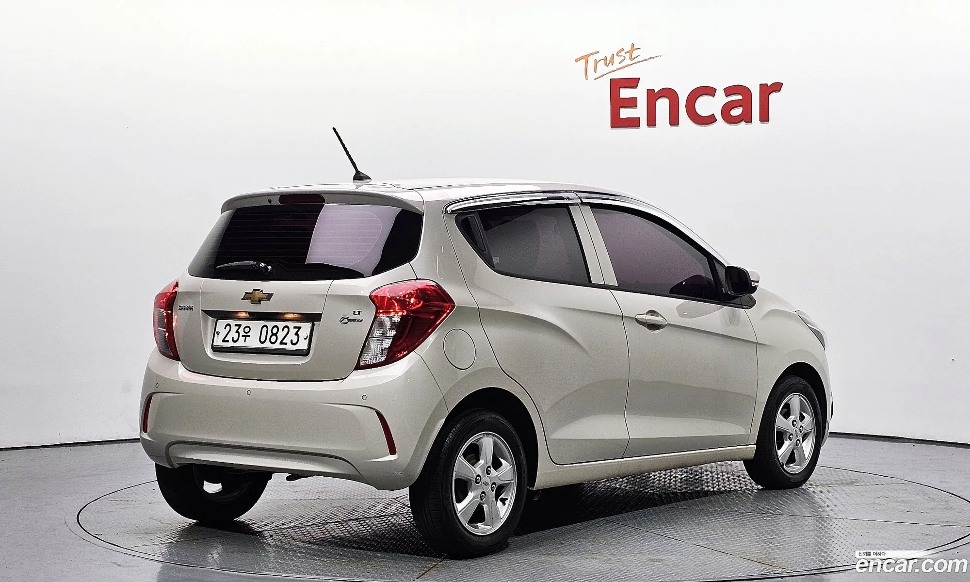 Chevrolet Spark Lt 2016 - фотография 17435385