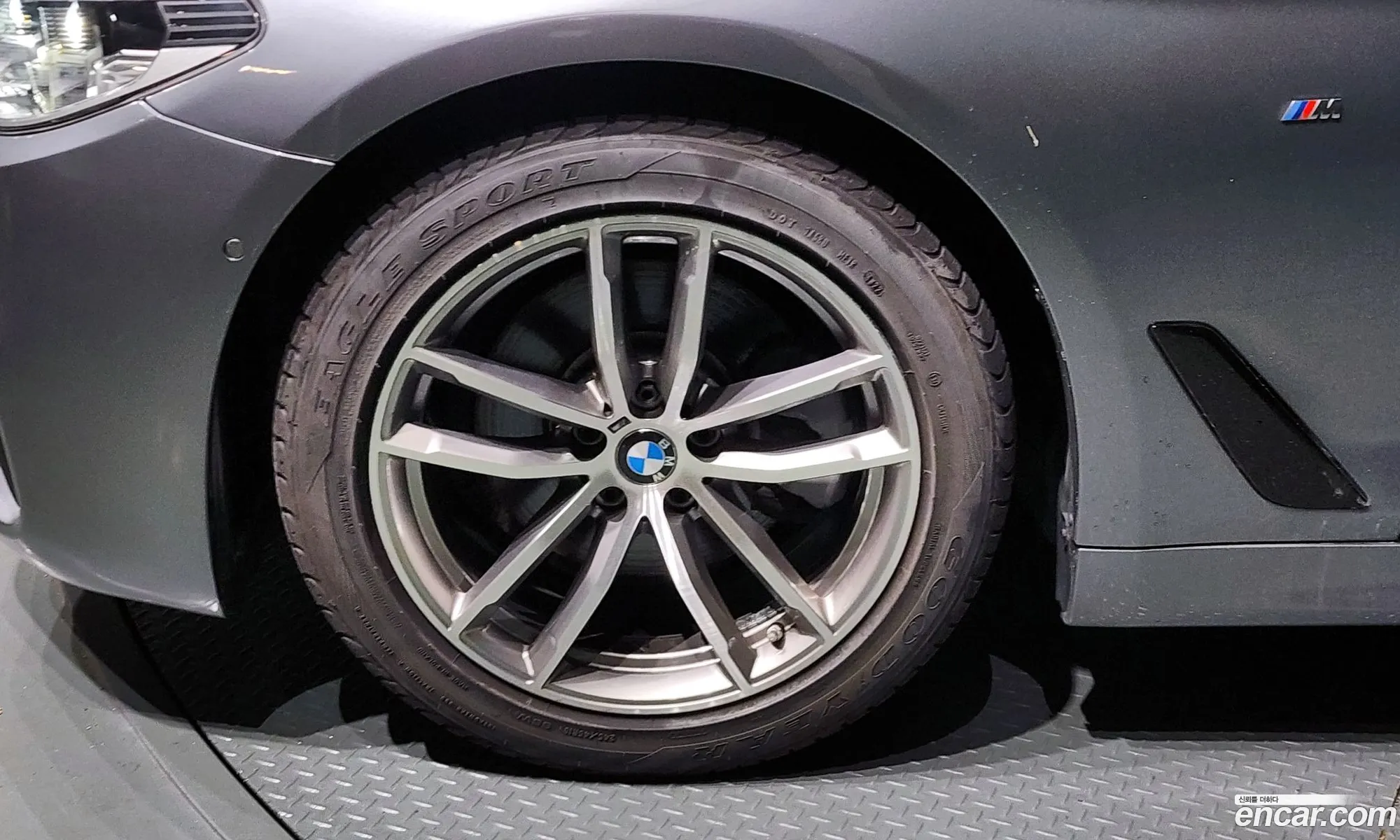 BMW 5Er 520D M Sports 2017 - фотография 19621826
