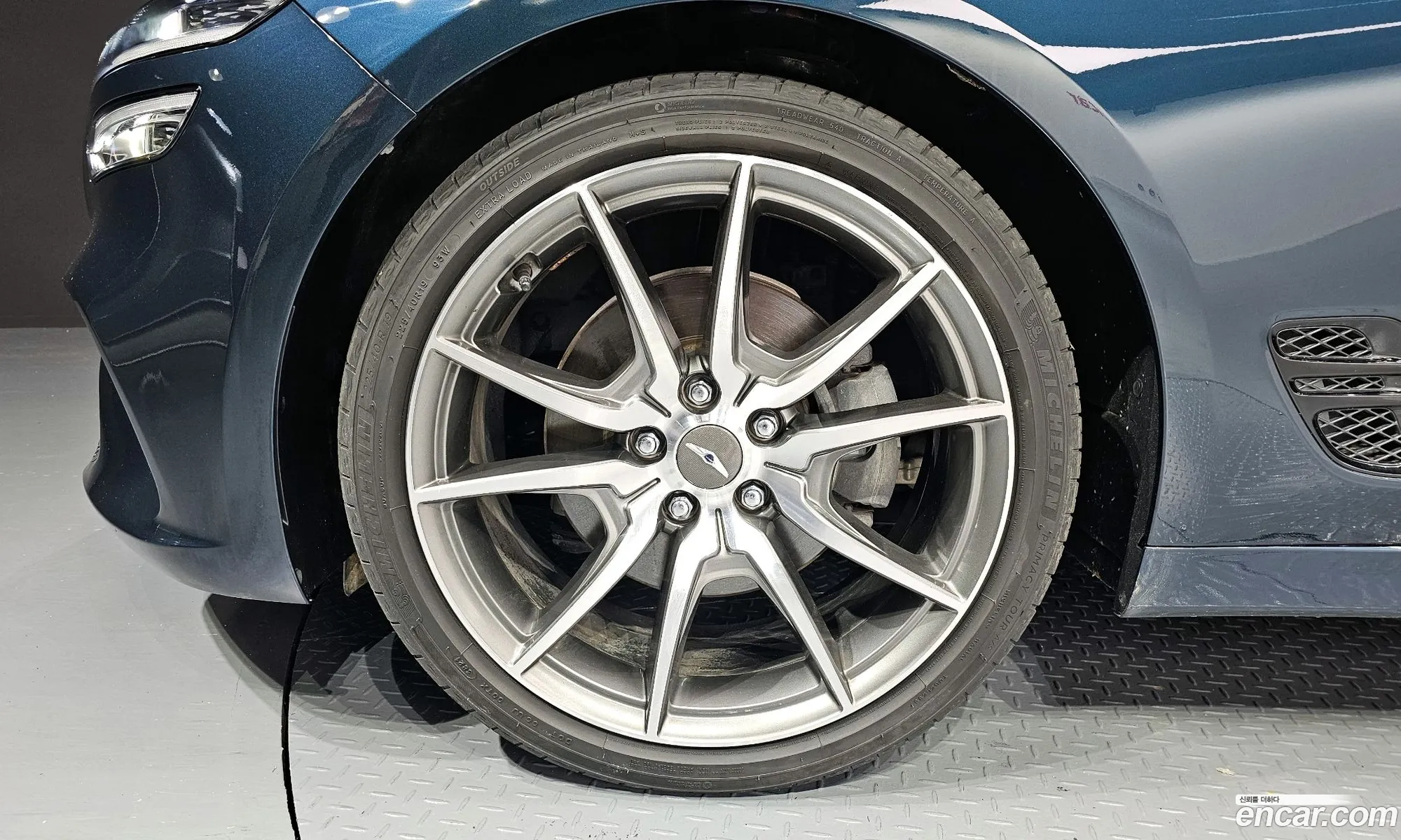 Genesis G70 I Gasoline 20T 2Wd 2022 - фотография 1019077