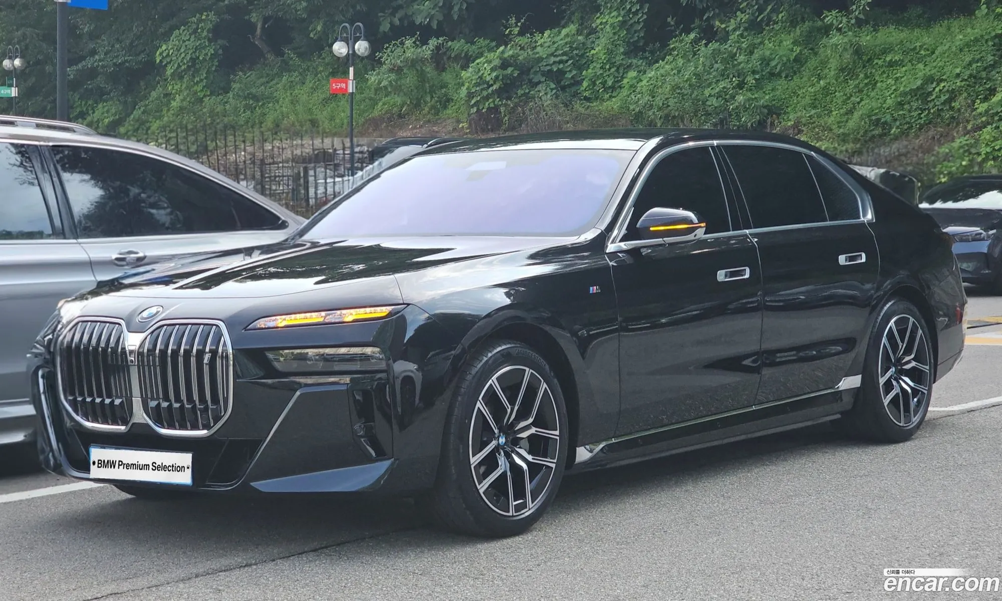 BMW I7 Edrive 50 M Sports 2024 - фотография 19653201