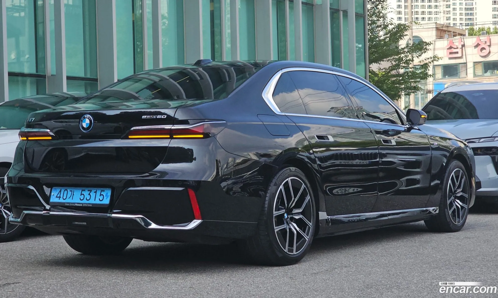 BMW I7 Edrive 50 M Sports 2024 - фотография 19653202