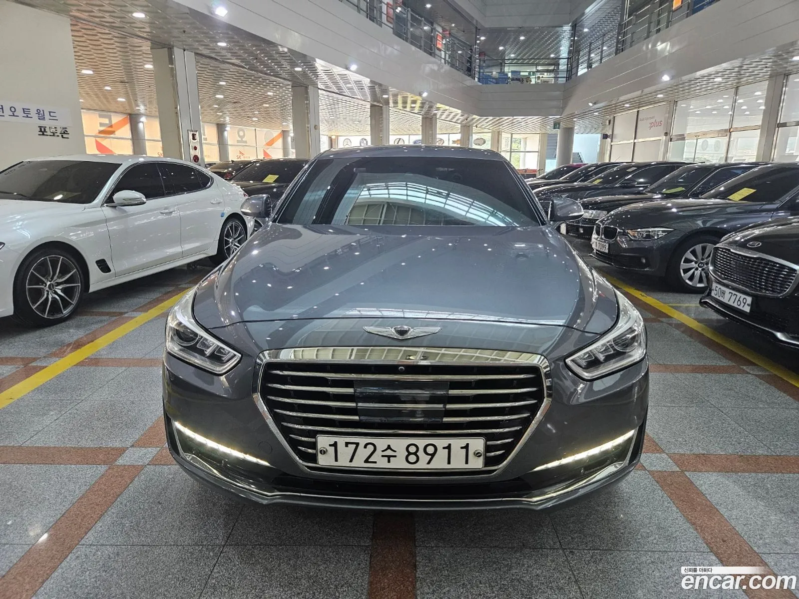 Genesis G90 I 38 Gdi Awd 2016 - фотография 1040782