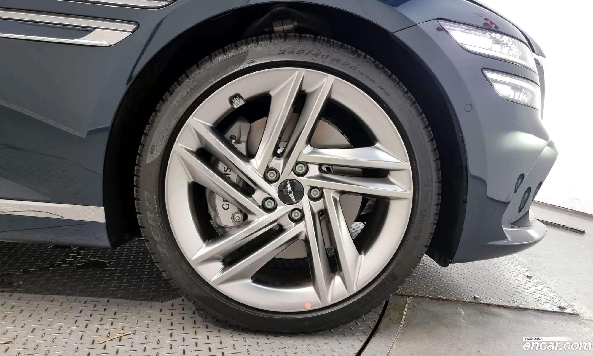 Genesis G80 Gasoline 25 Turbo Awd 2024 - фотография 1040503