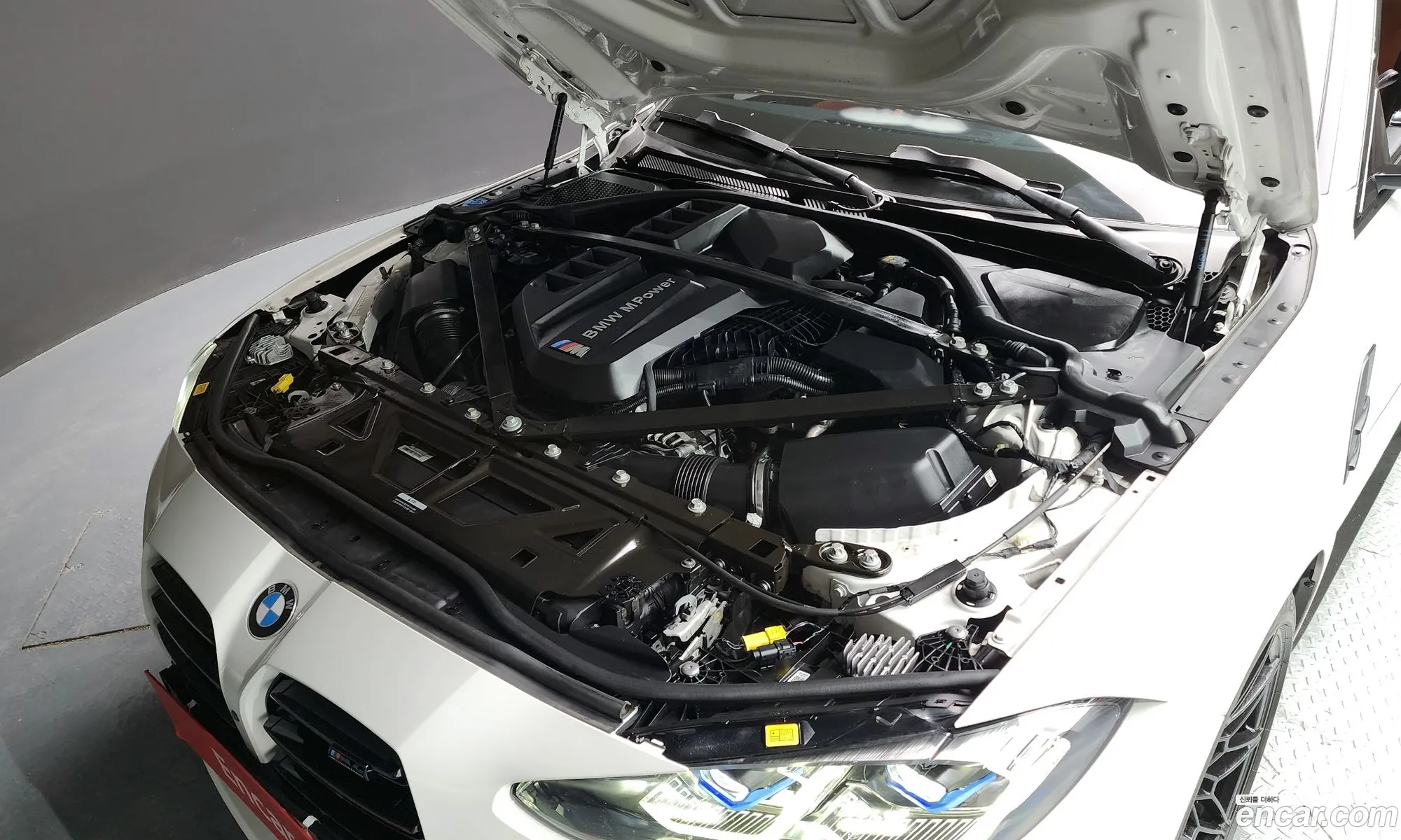 BMW M4 G82G83 M4 Competition M xDrive 2022 - фотография 19490363
