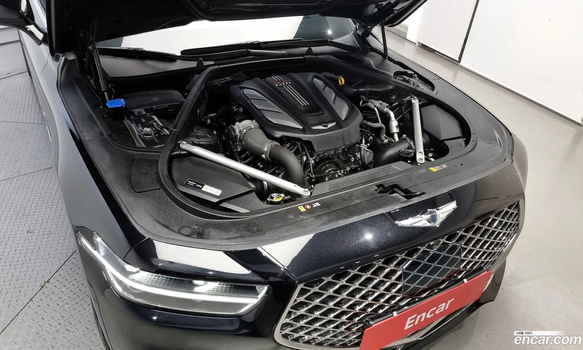 Genesis G90 I 33T Awd 2020 - фотография 621053