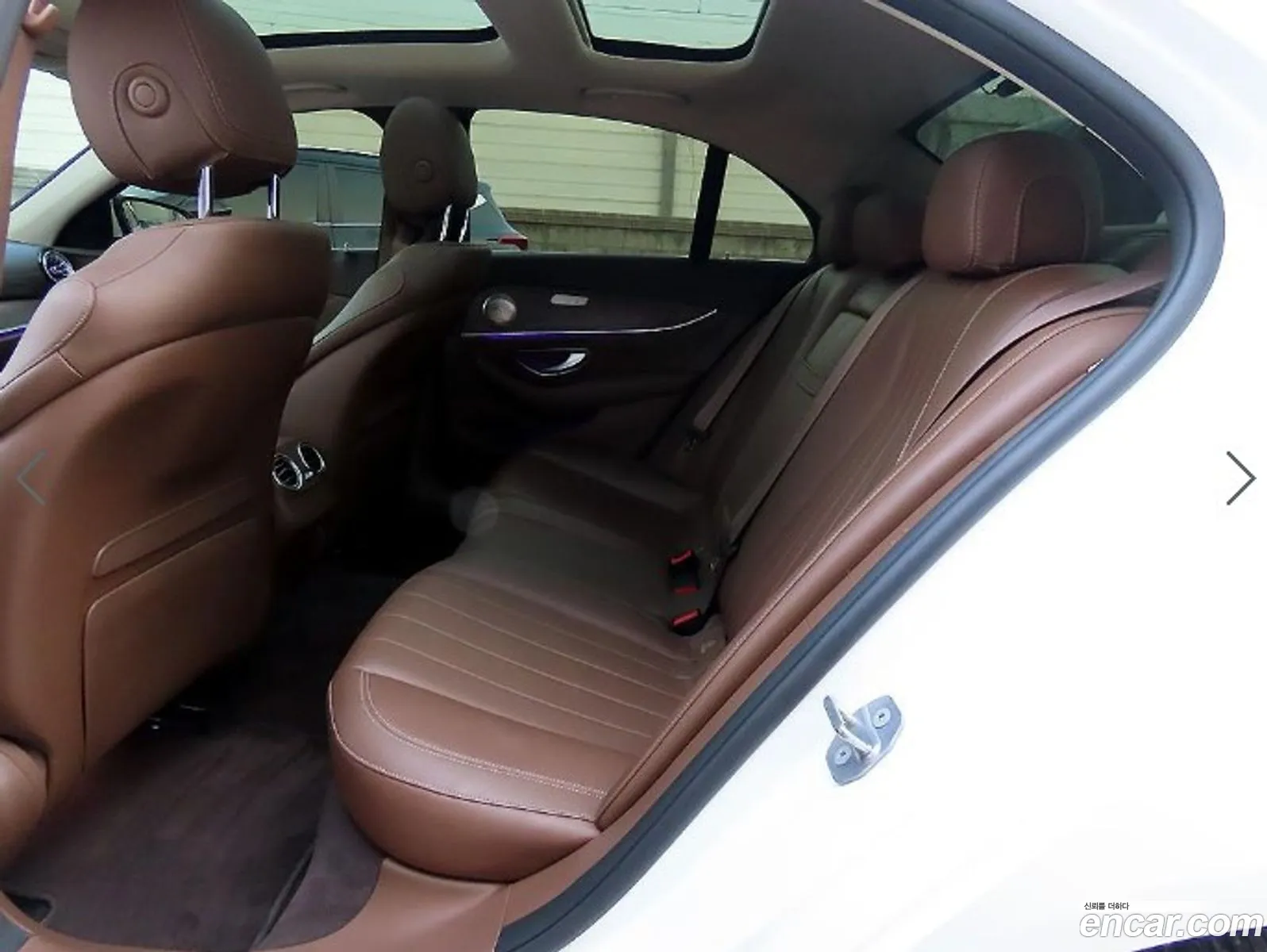 Mercedes E-Class W213 E300 Exclusive - фотография 16316545