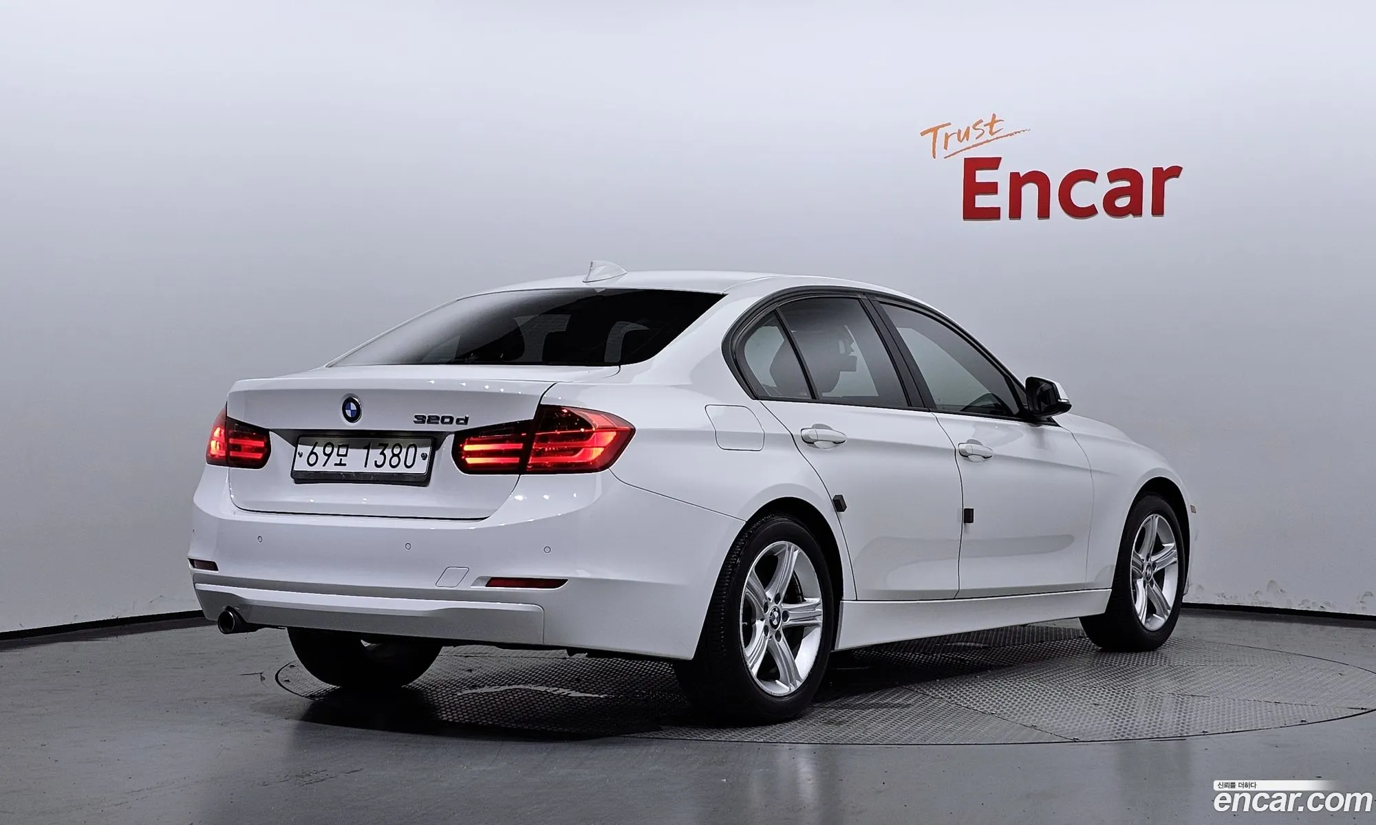 BMW 3Er Vi F3X 320D 2015 - фотография 19476885