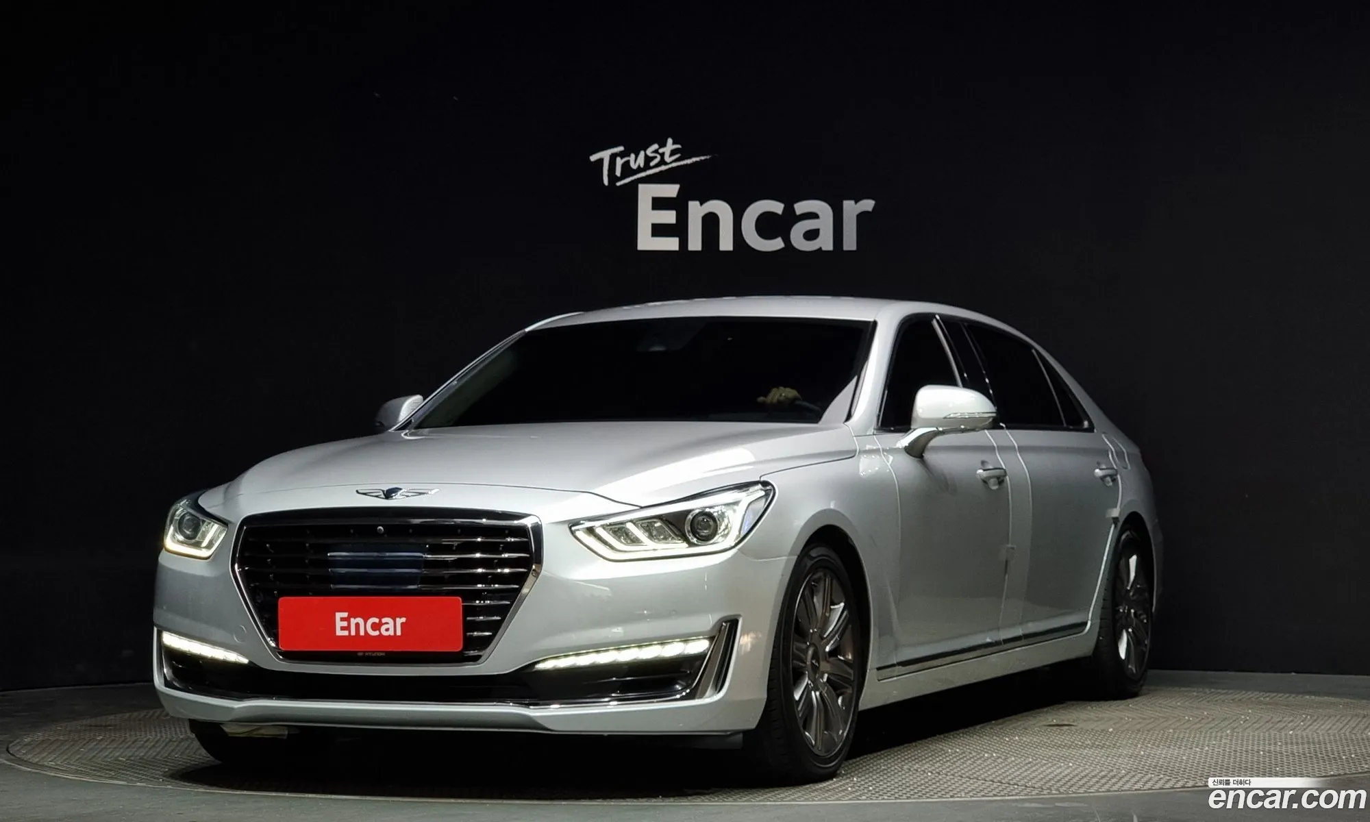 Genesis G90 I 50 Gdi Awd Limousine 2016 - фотография 1040770