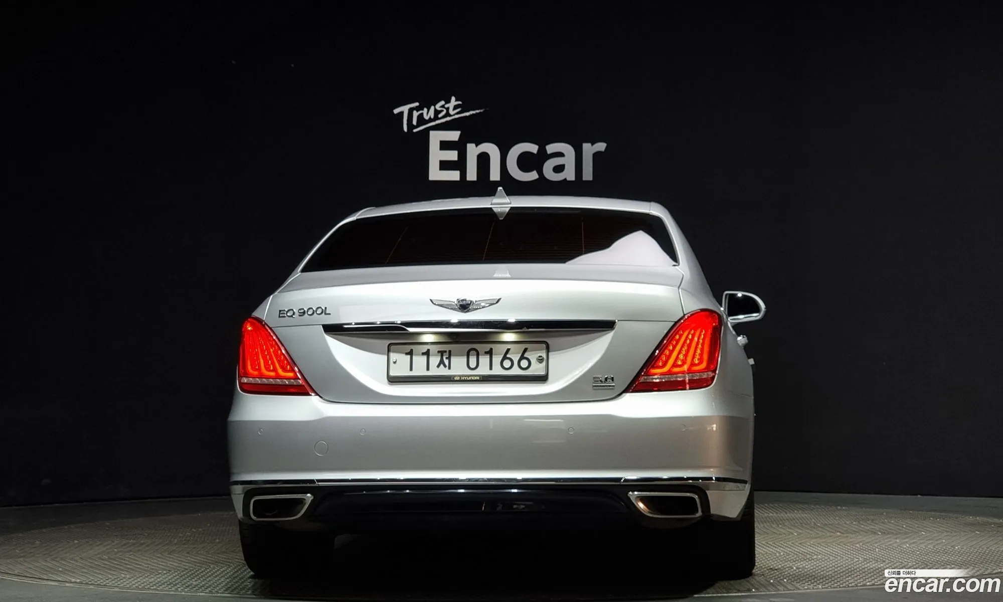 Genesis G90 I 50 Gdi Awd Limousine 2016 - фотография 1040773