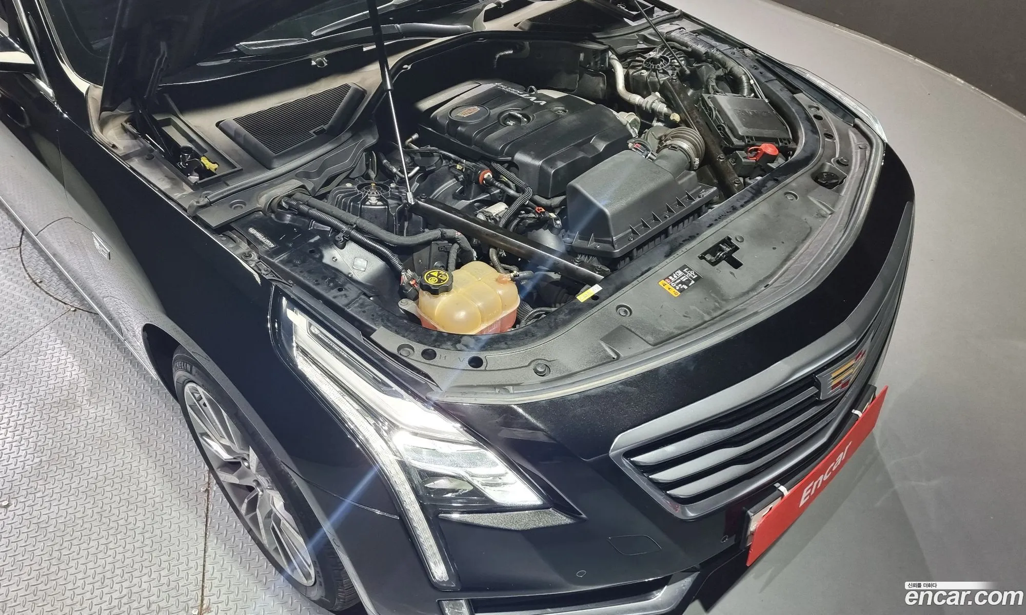 Cadillac Ct6 20 Turbo 2018 - фотография 3911940