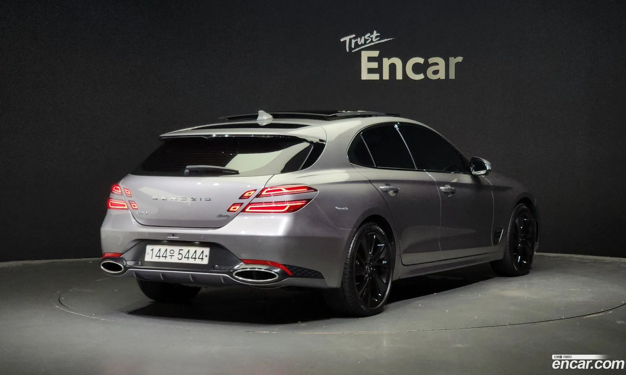 Genesis G70 Gasoline 20T 4Wd 2023 - фотография 997552