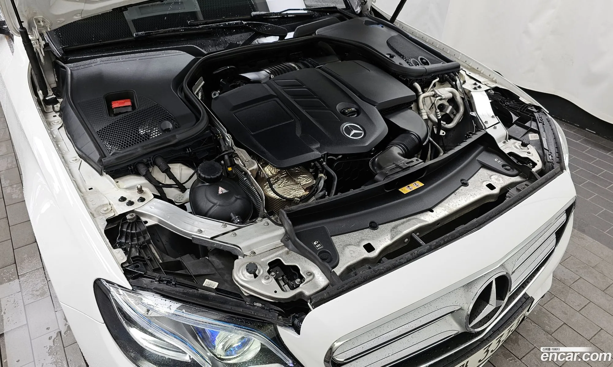 Mercedes-Benz E-Klasse E220D 4Matic Avant Garde 2017 - фотография 16238213