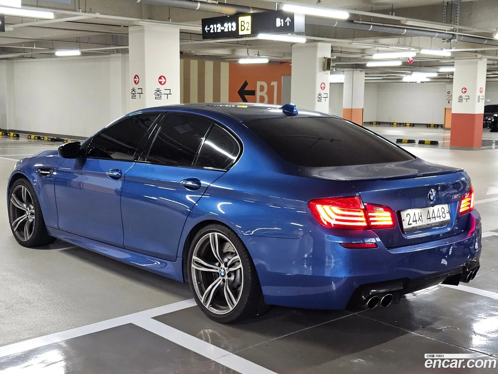 BMW M5 V F10 M5 Sedan 2015 - фотография 19490312