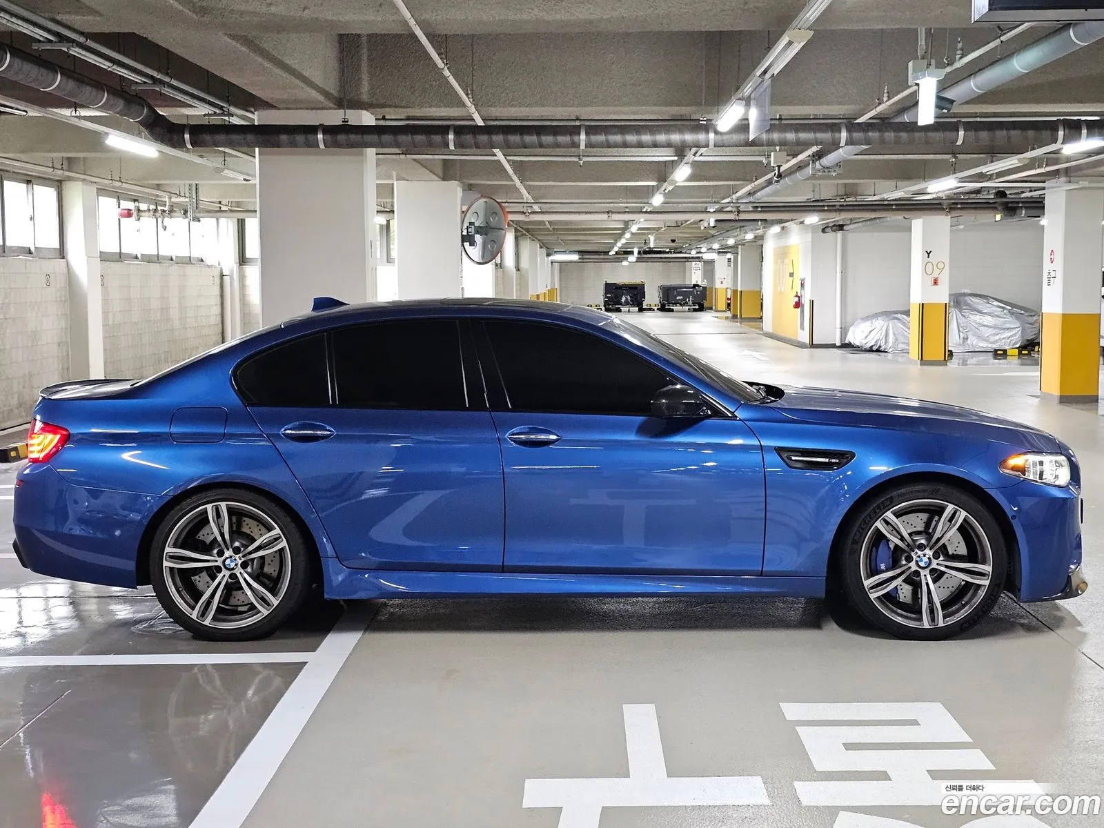 BMW M5 V F10 M5 Sedan 2015 - фотография 19490314