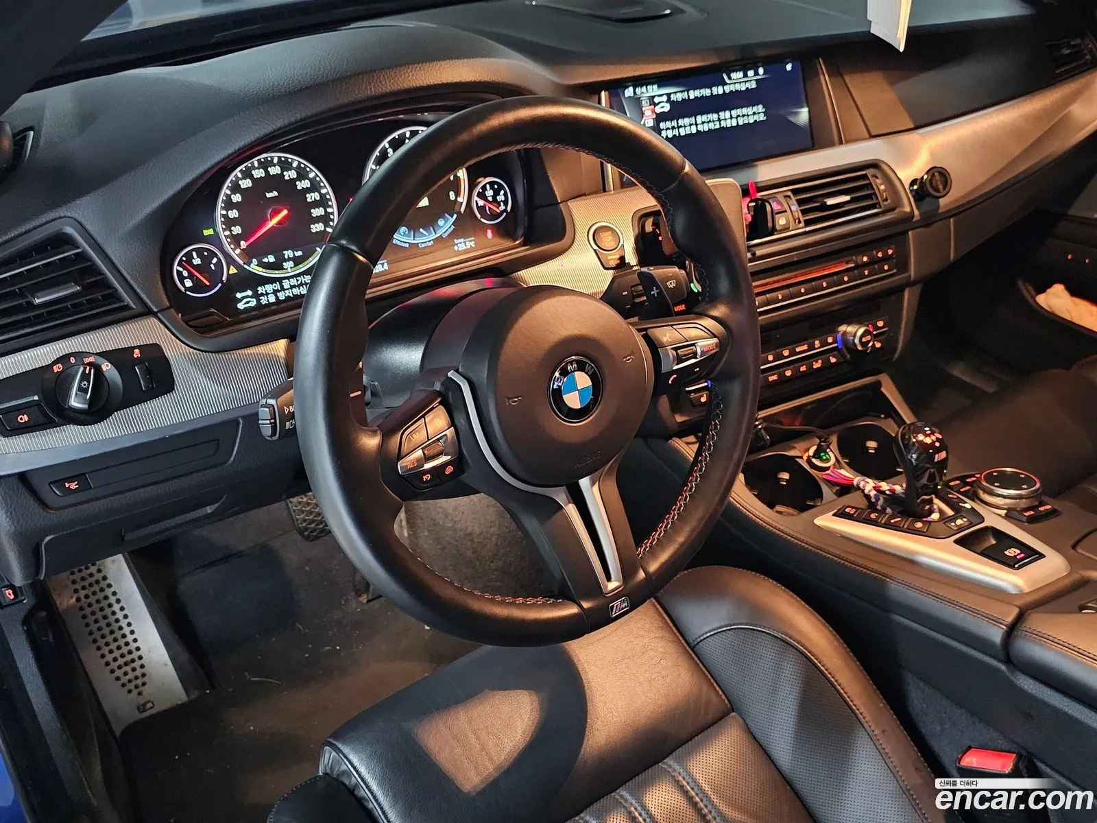 BMW M5 V F10 M5 Sedan 2015 - фотография 19490315