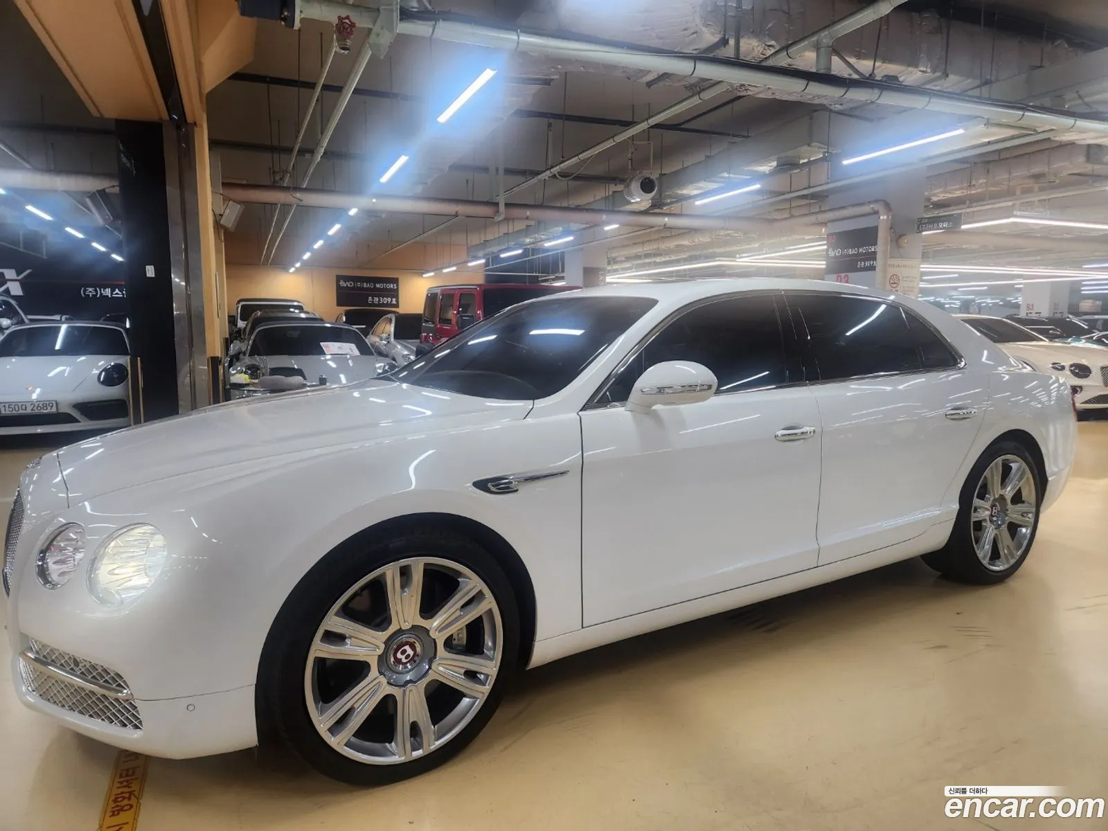 Bentley Flying Spur 40S 2016 - фотография 14539688