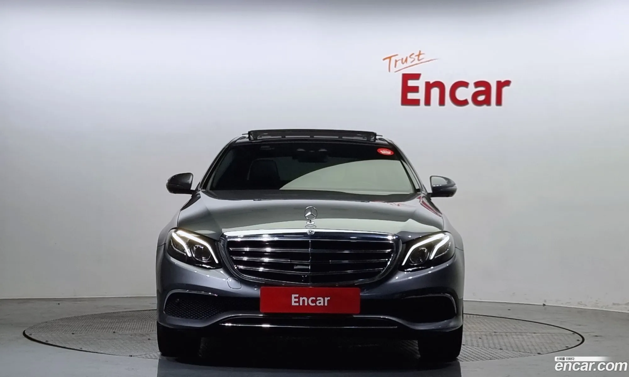 Mercedes-Benz E-Klasse V W213 S213 C238 E300 4Matic Exclusive 2018 - фотография 16353094