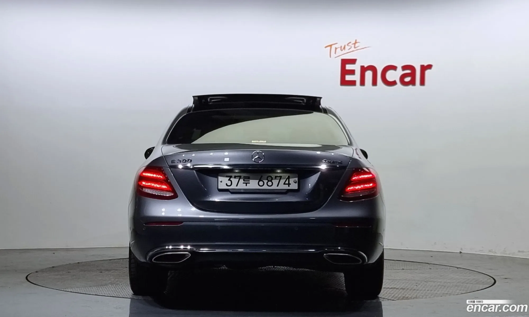 Mercedes-Benz E-Klasse V W213 S213 C238 E300 4Matic Exclusive 2018 - фотография 16353095