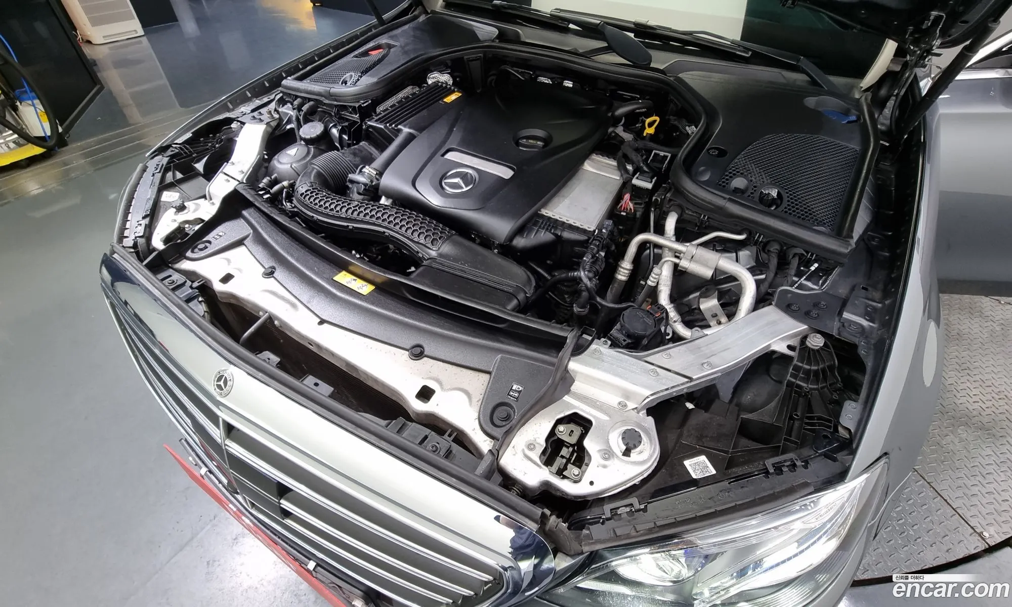 Mercedes-Benz E-Klasse V W213 S213 C238 E300 4Matic Exclusive 2018 - фотография 16353097