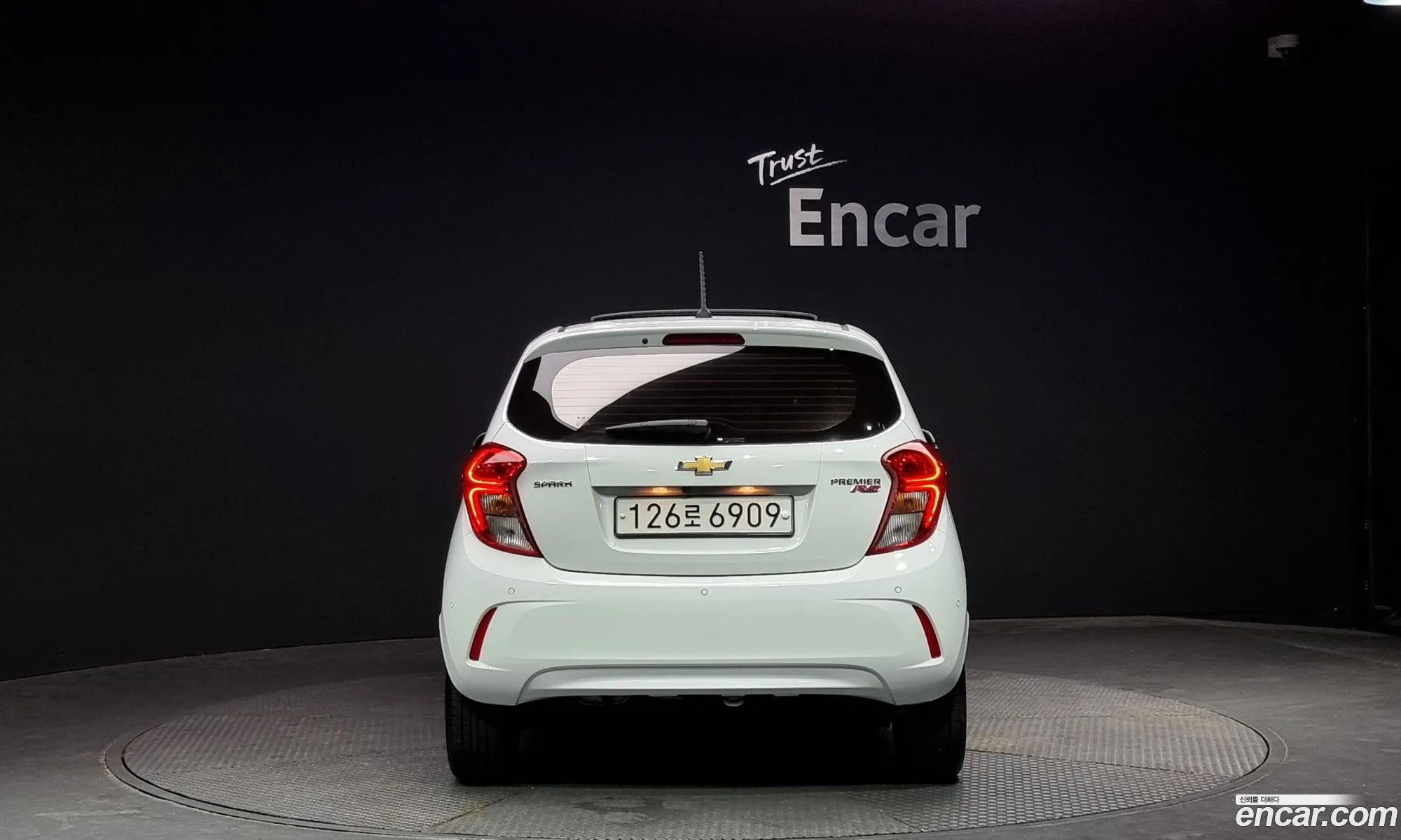 Chevrolet Spark Iv Premier 2019 - фотография 8320838