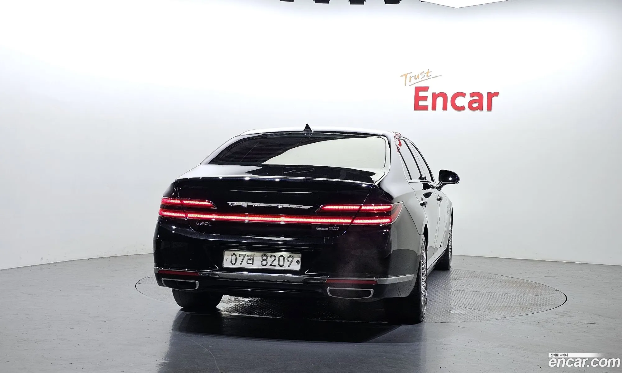 Genesis G90 I 50 Awd 2019 - фотография 645023