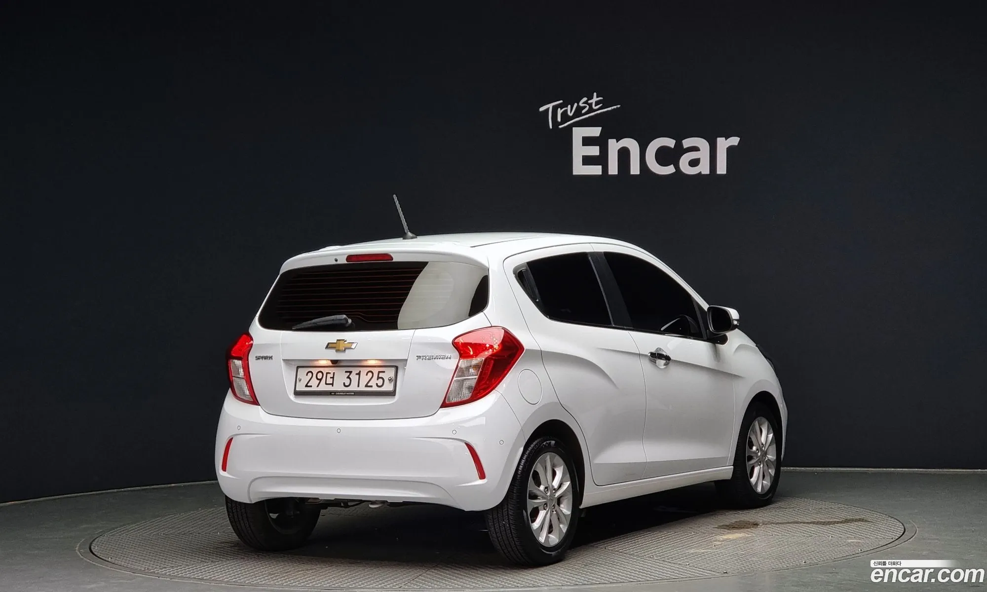 Chevrolet Spark Iv Premier 2018 - фотография 17429129