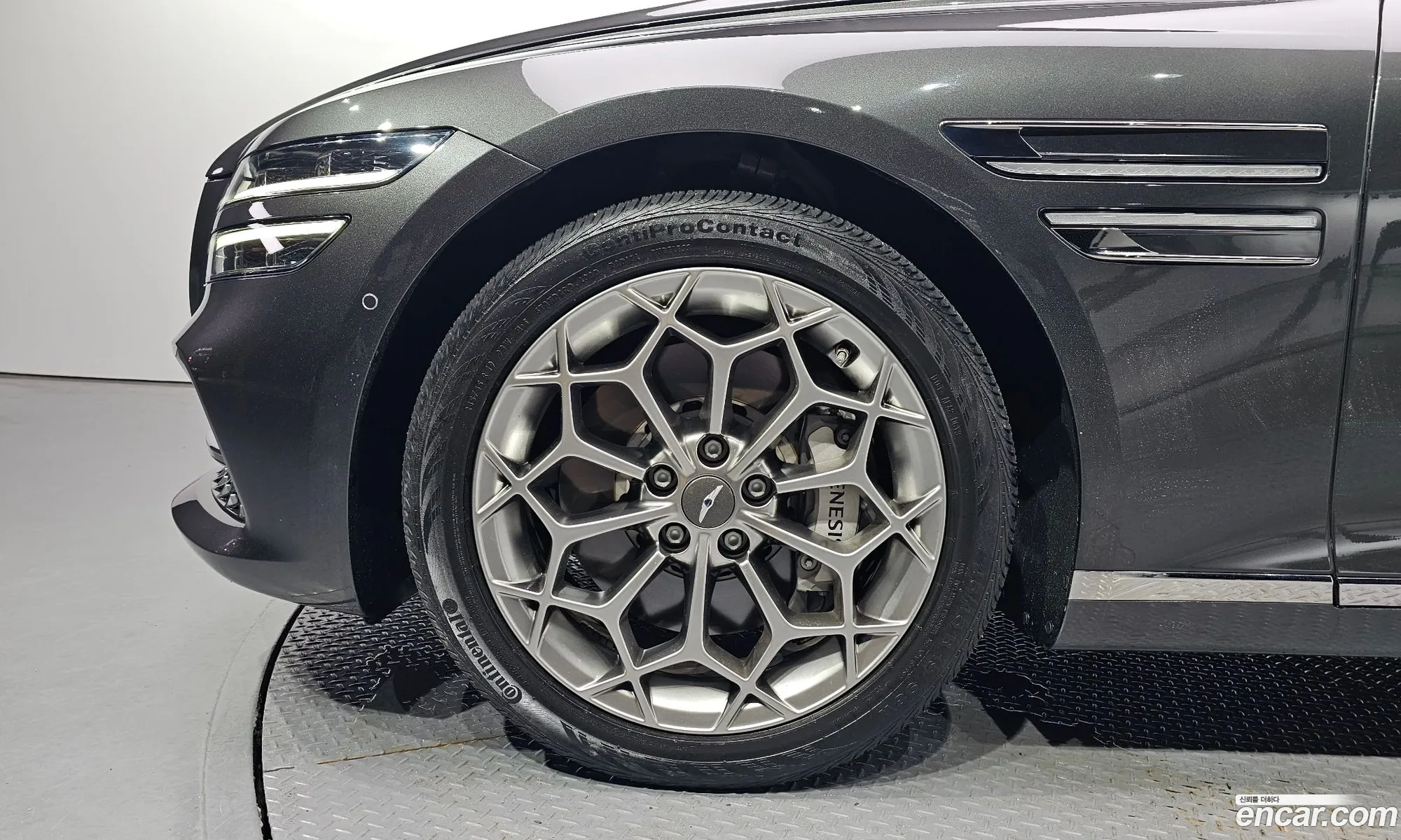 Genesis G80 Gasoline 25 Turbo Awd 2023 - фотография 662475